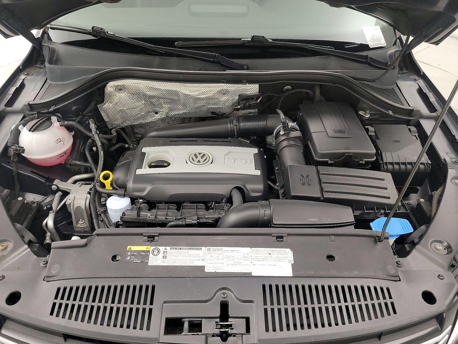 2016 Volkswagen Tiguan SE - Photo 22