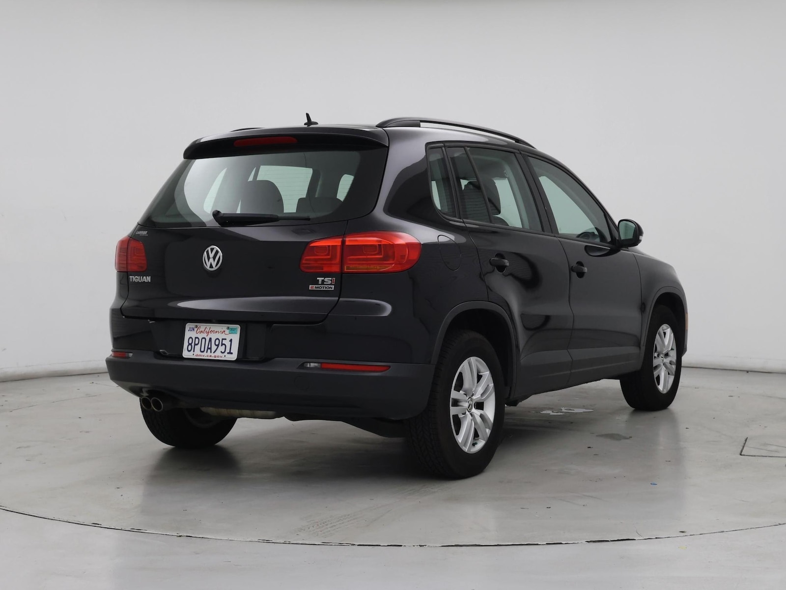 2016 Volkswagen Tiguan SE - Photo 9