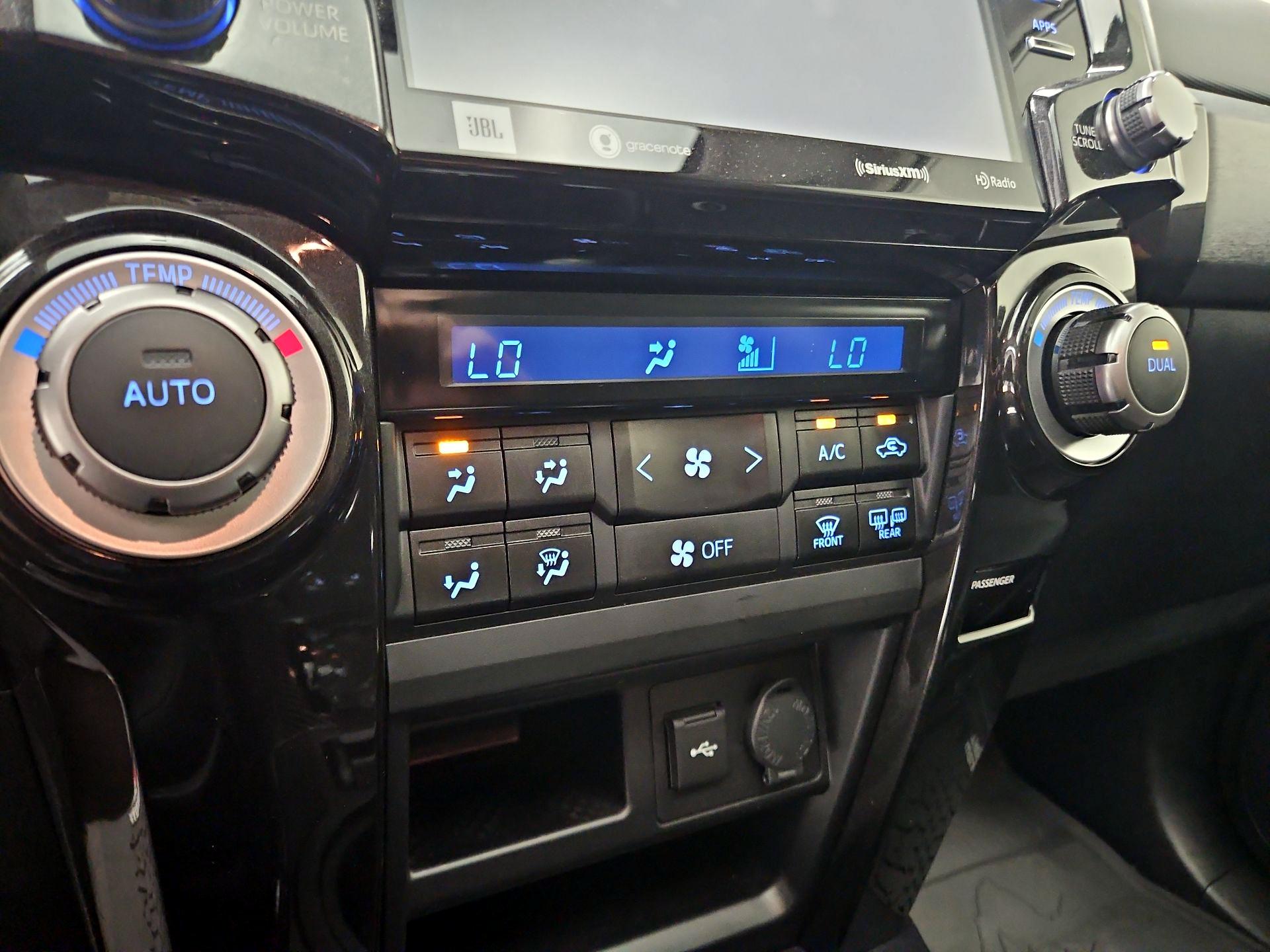 Thumbnail: 2022 Toyota 4Runner - 17