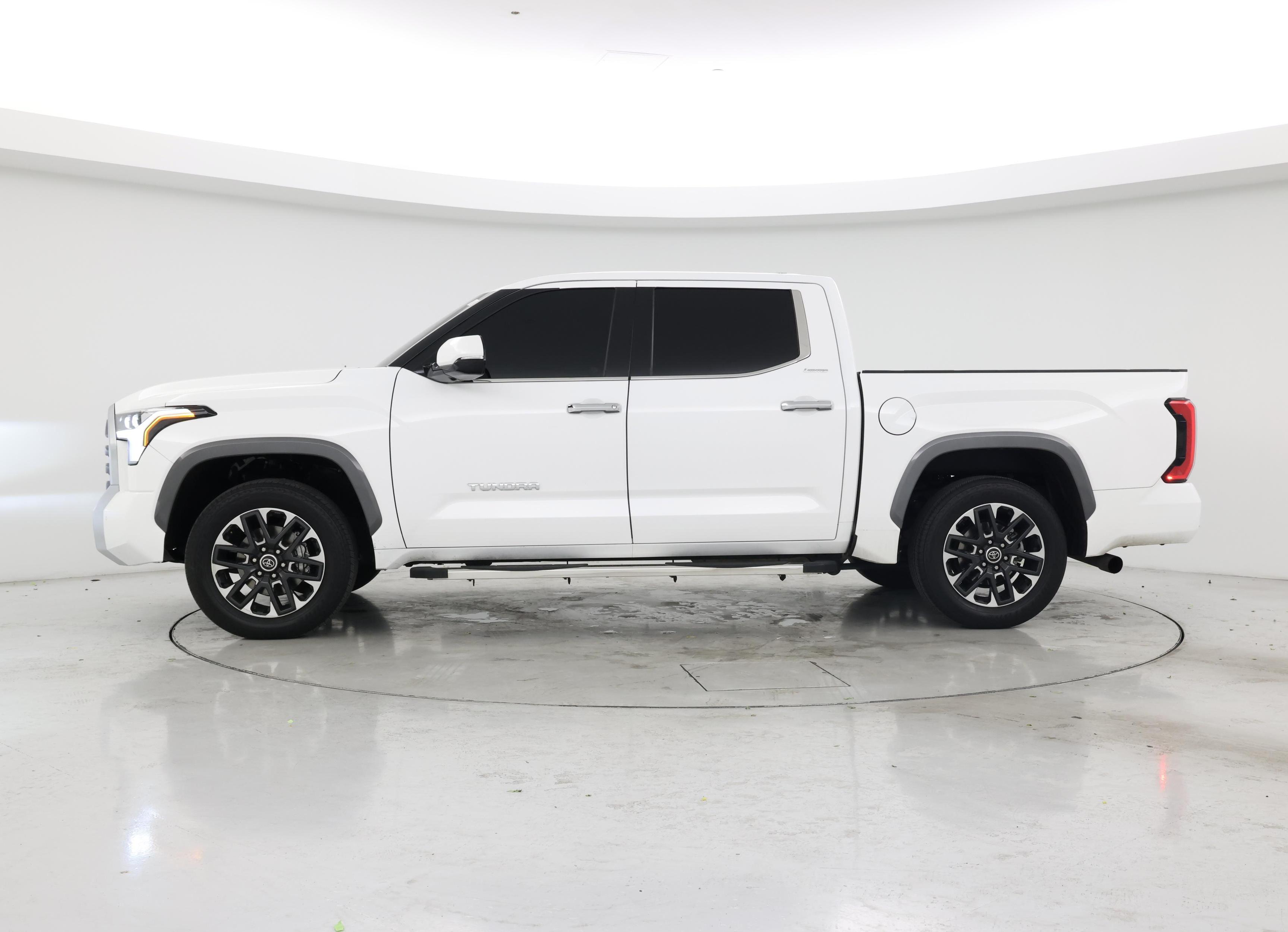 Thumbnail: 2023 Toyota Tundra - 3