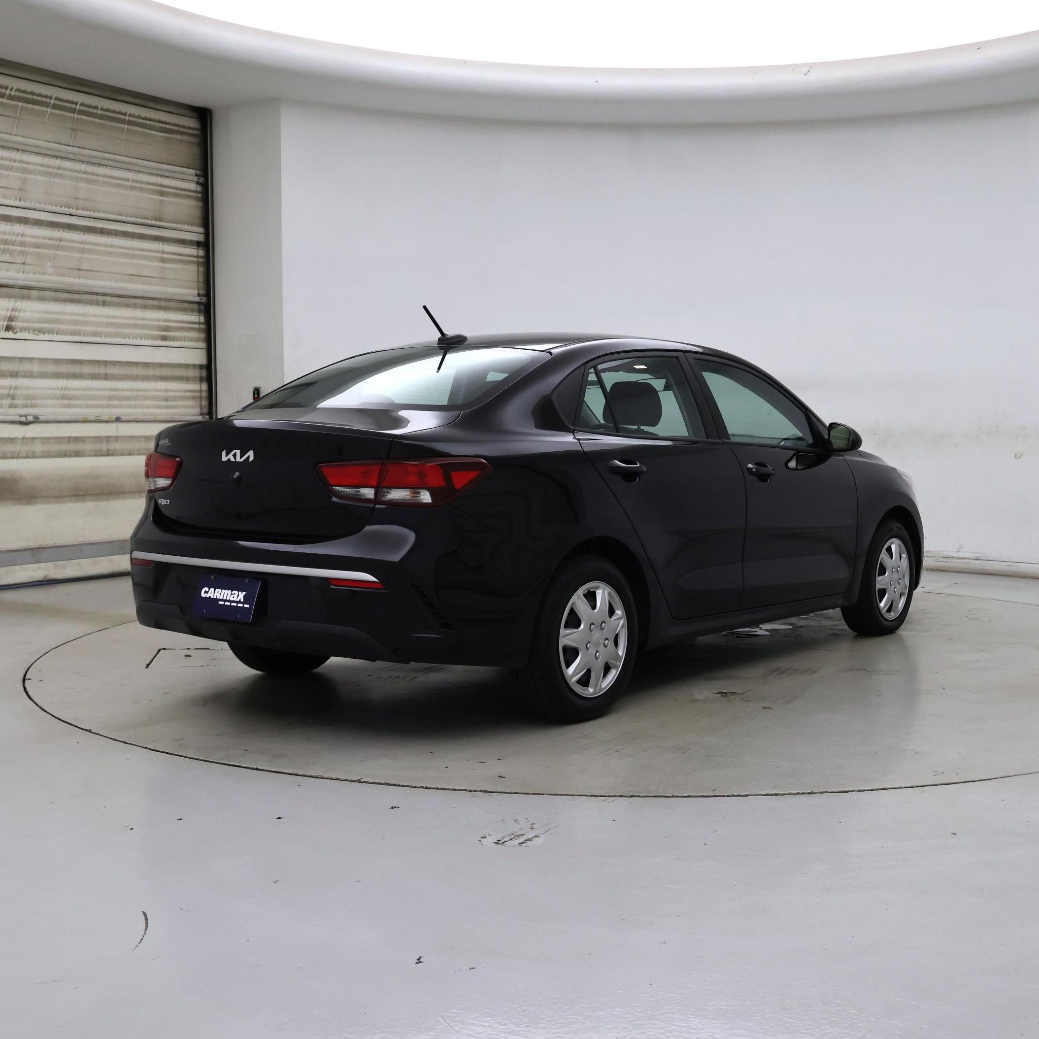 Thumbnail: 2022 Kia Rio - 8