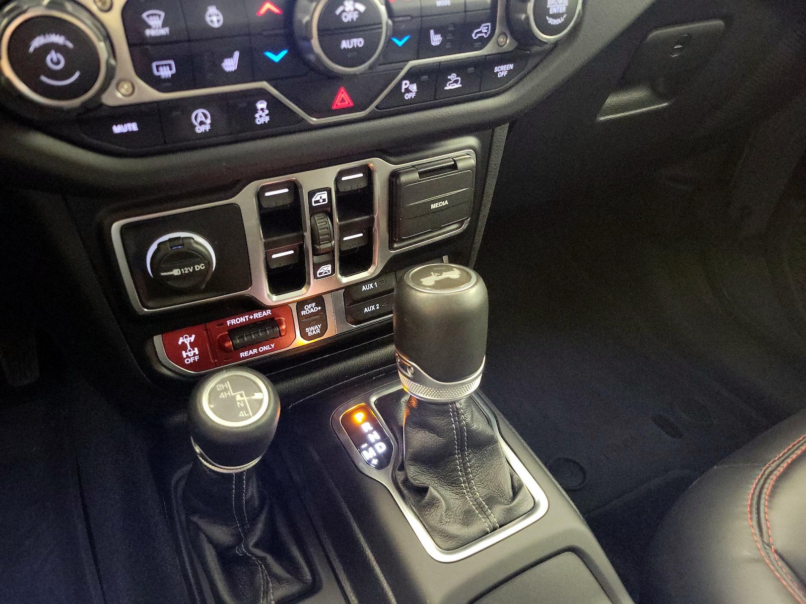 2024 Jeep Wrangler 4-Door Rubicon - Photo 19