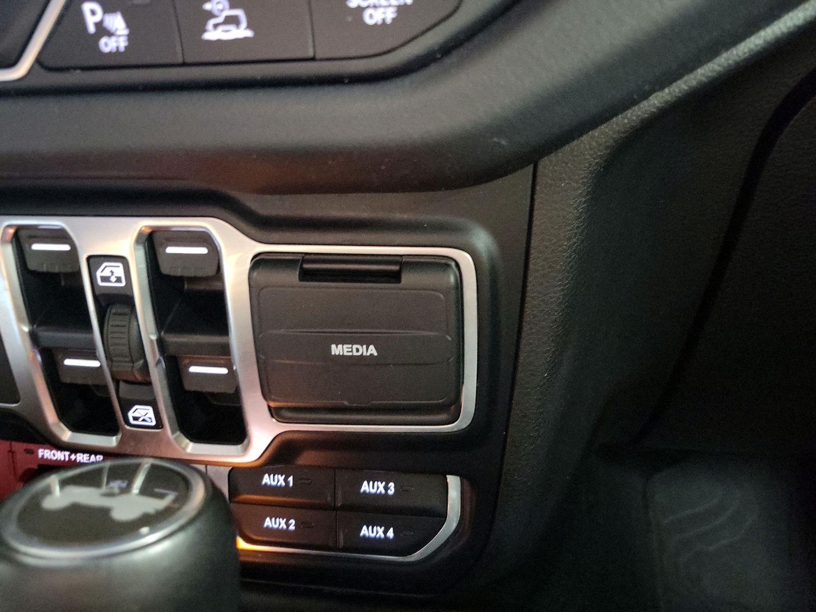 2024 Jeep Wrangler 4-Door Rubicon - Photo 20