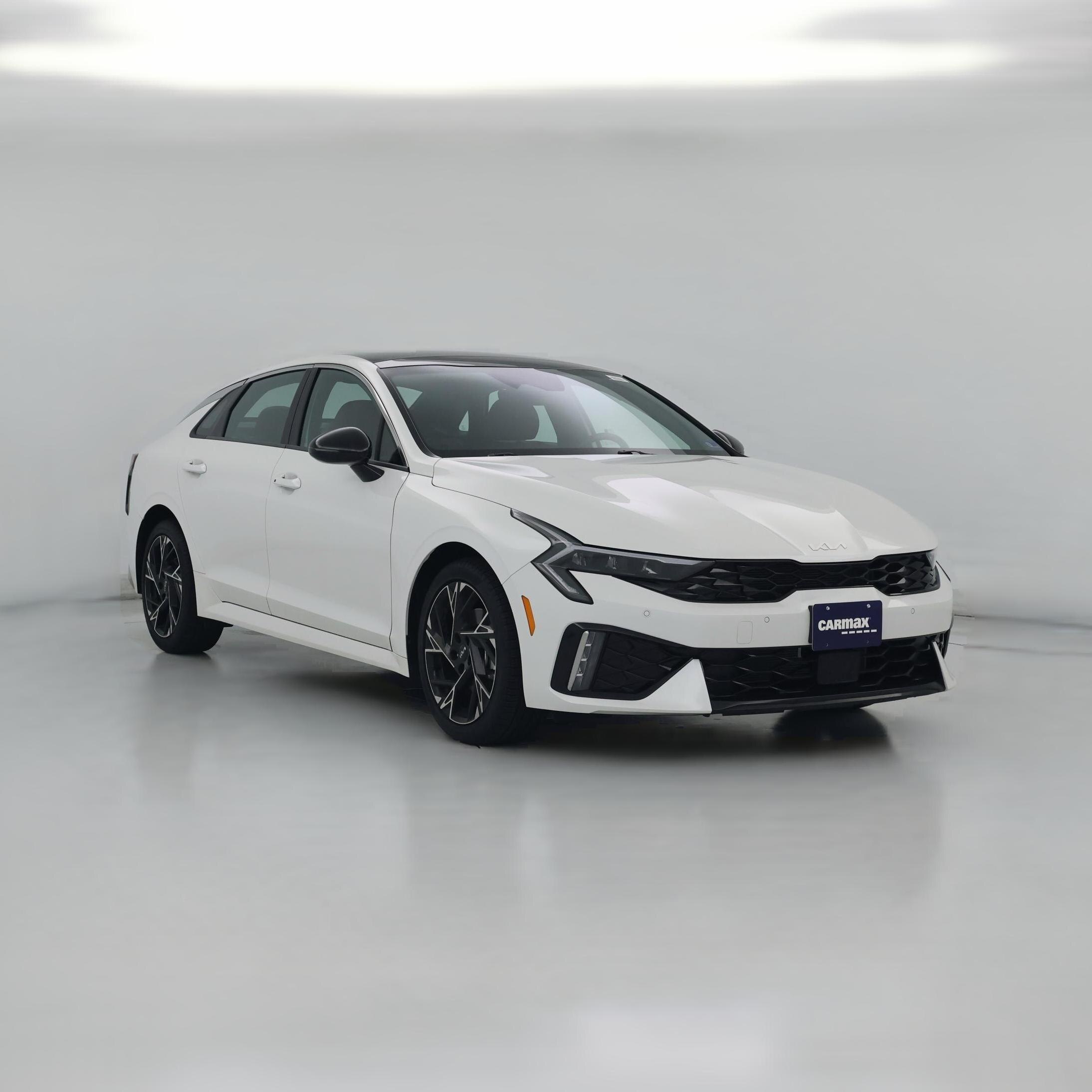 Thumbnail: 2025 Kia K5 - 1