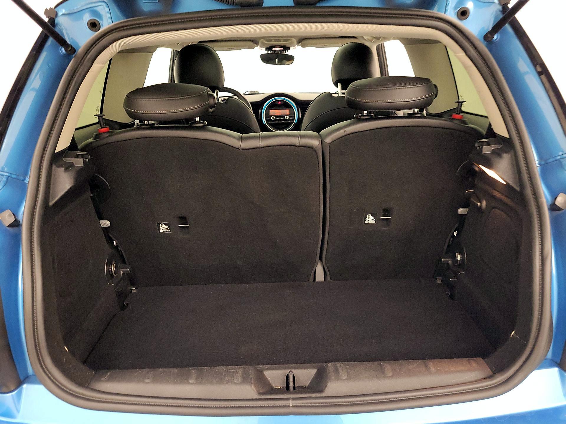 Thumbnail: 2016 MINI Cooper Hardtop - 20