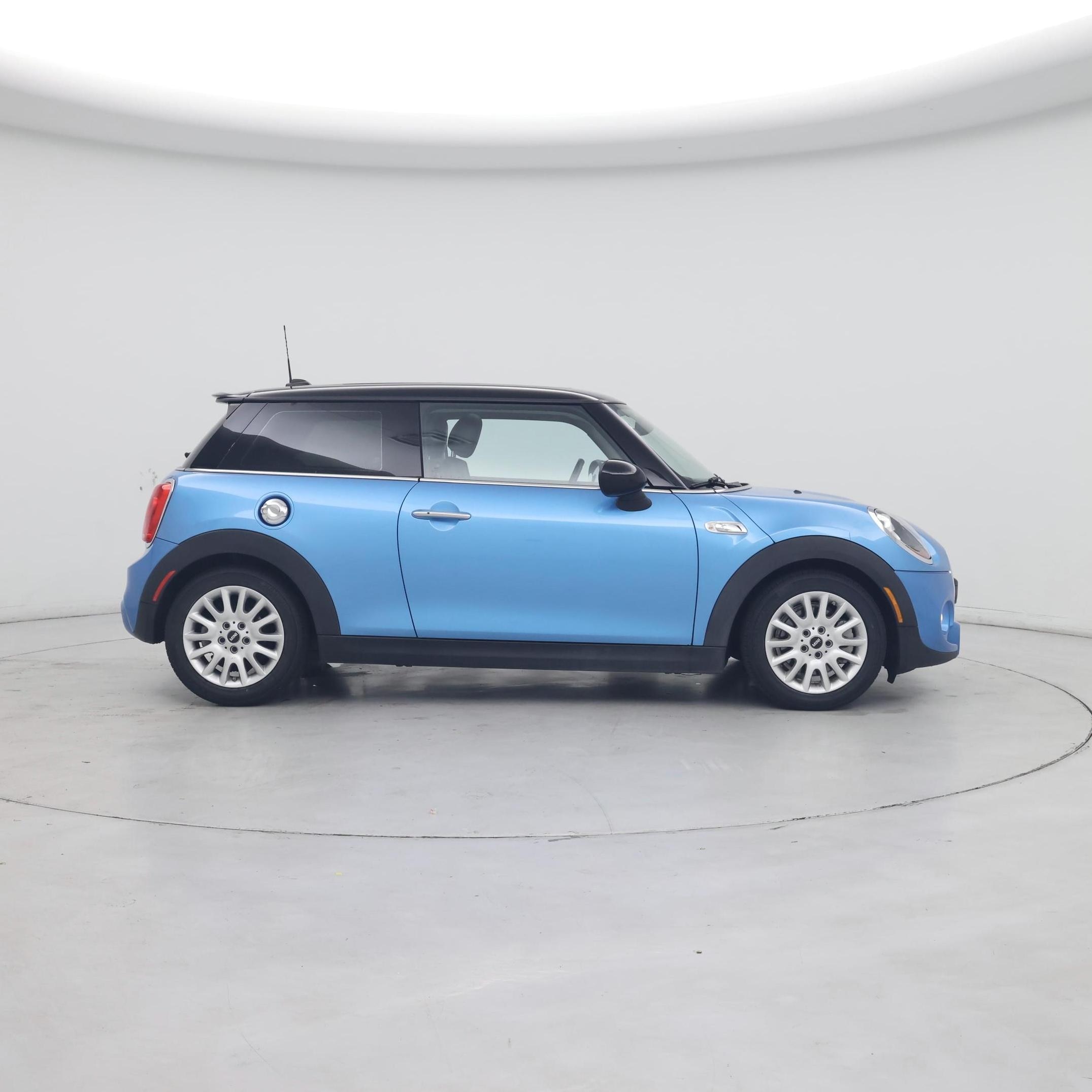 Thumbnail: 2016 MINI Cooper Hardtop - 7
