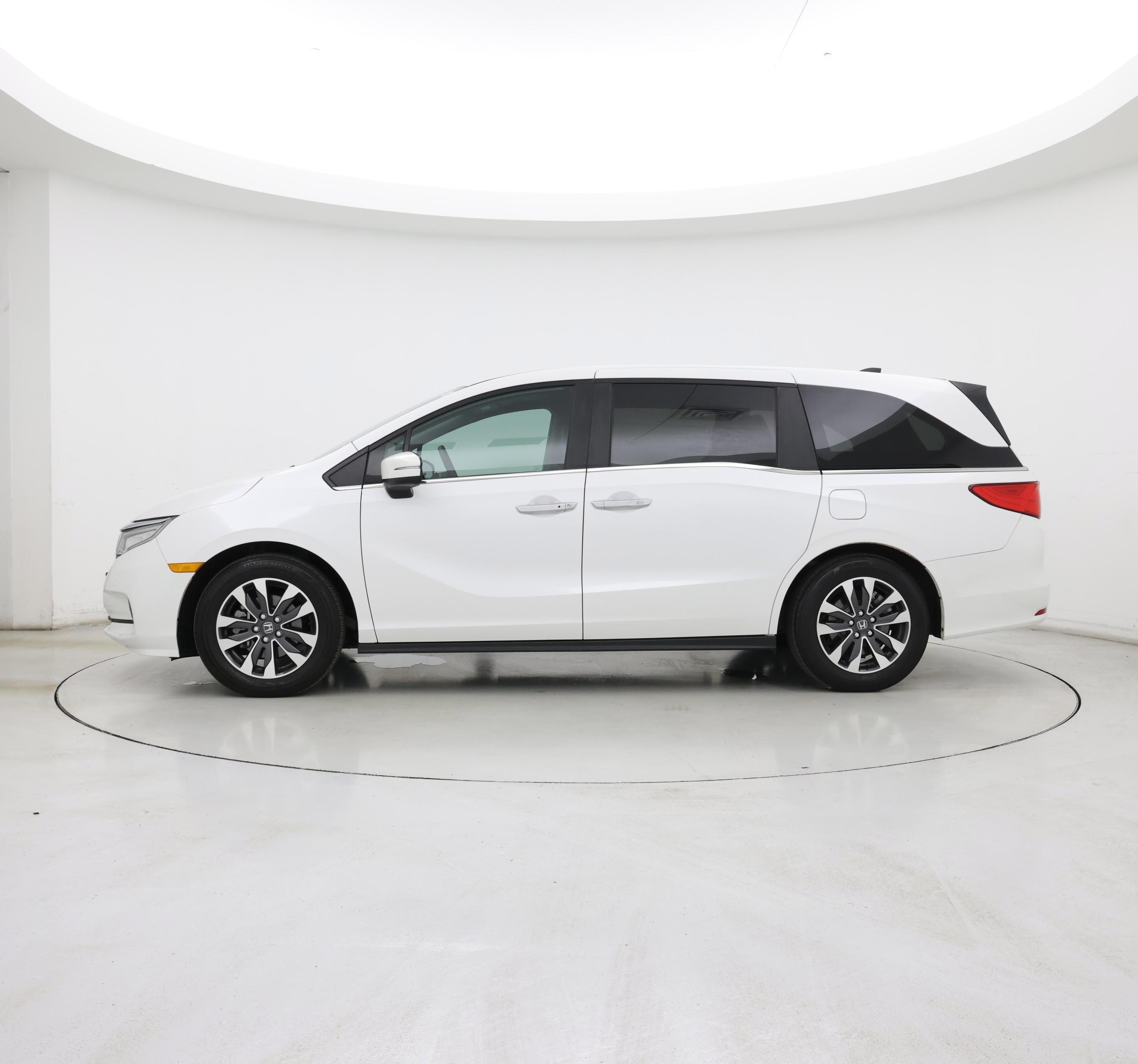Thumbnail: 2024 Honda Odyssey - 3