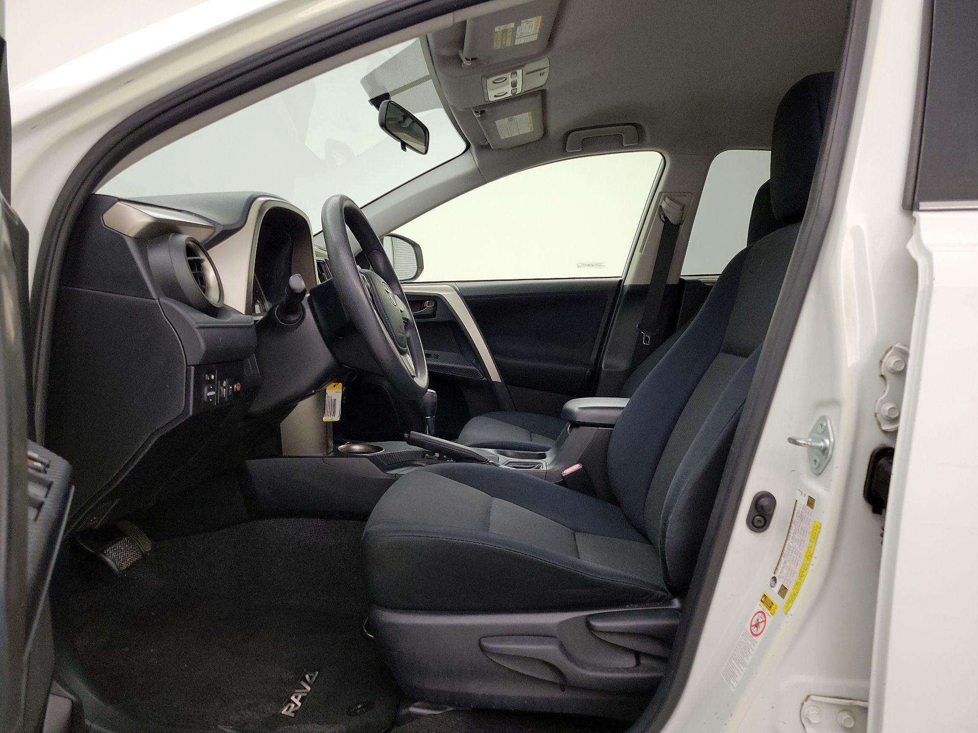 Thumbnail: 2014 Toyota RAV4 - 11