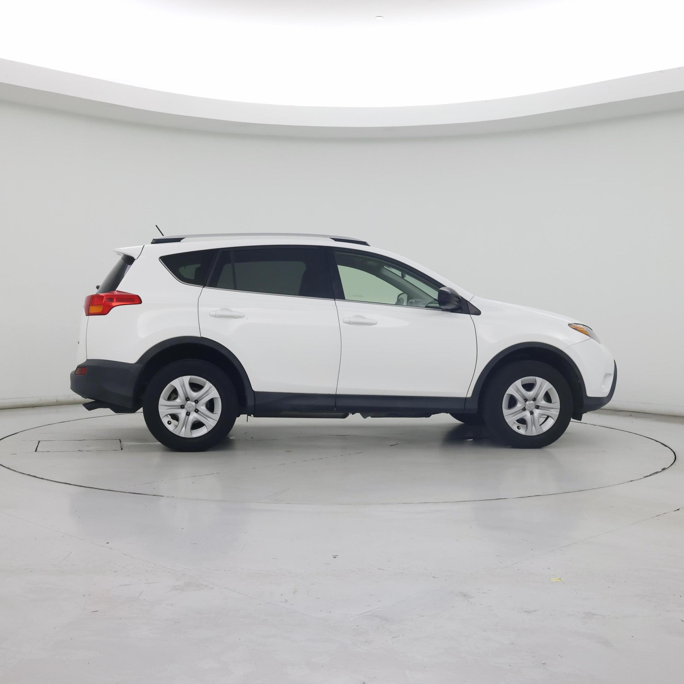 Thumbnail: 2014 Toyota RAV4 - 7