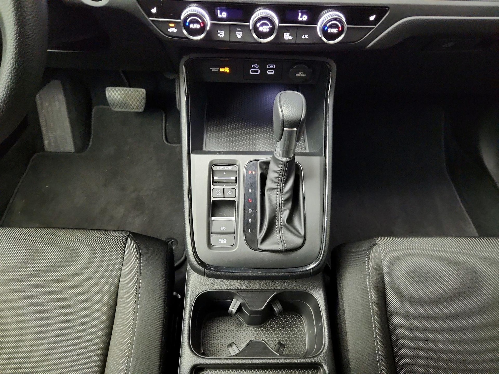 2025 Honda CR-V EX - Photo 16