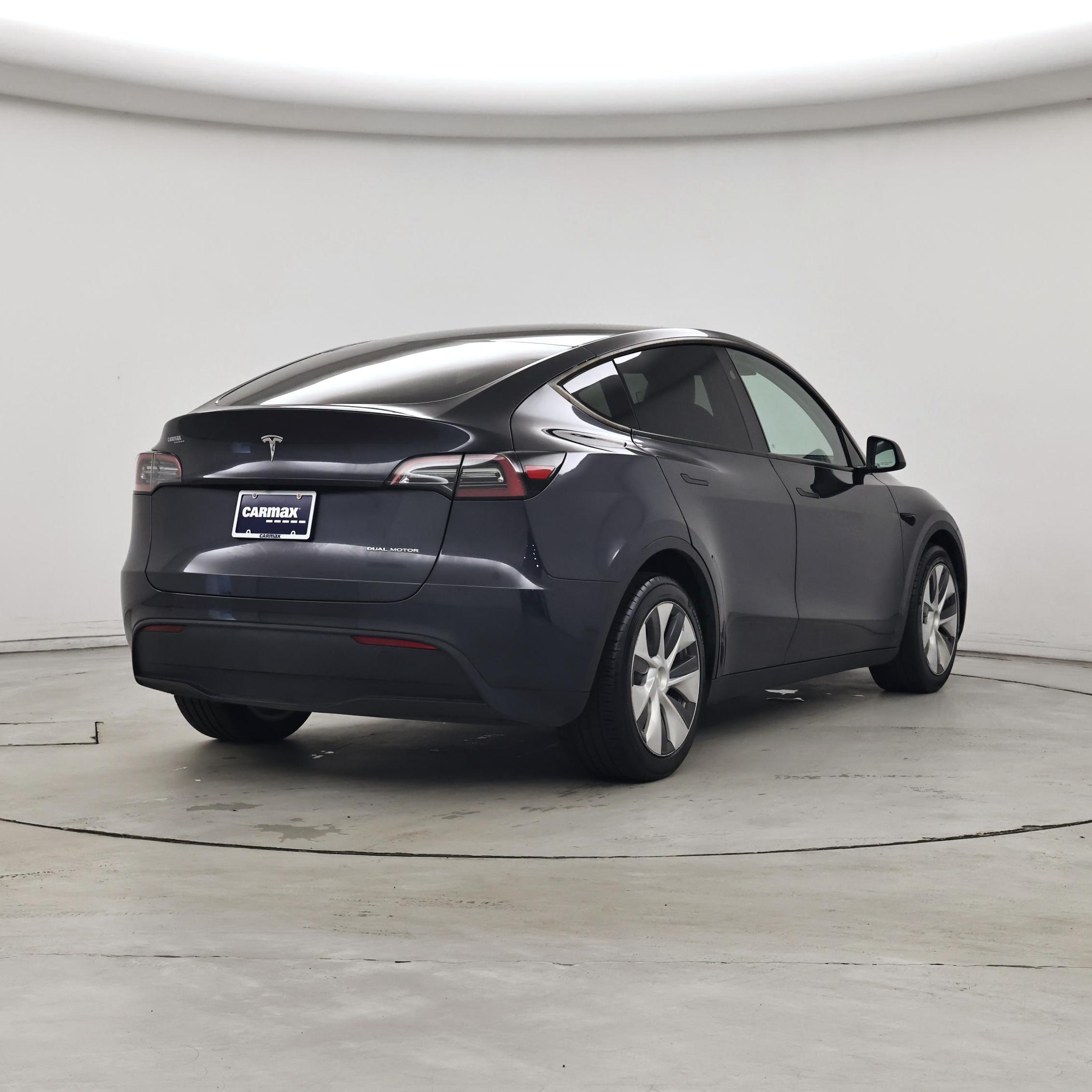 Thumbnail: 2024 Tesla Model Y - 8