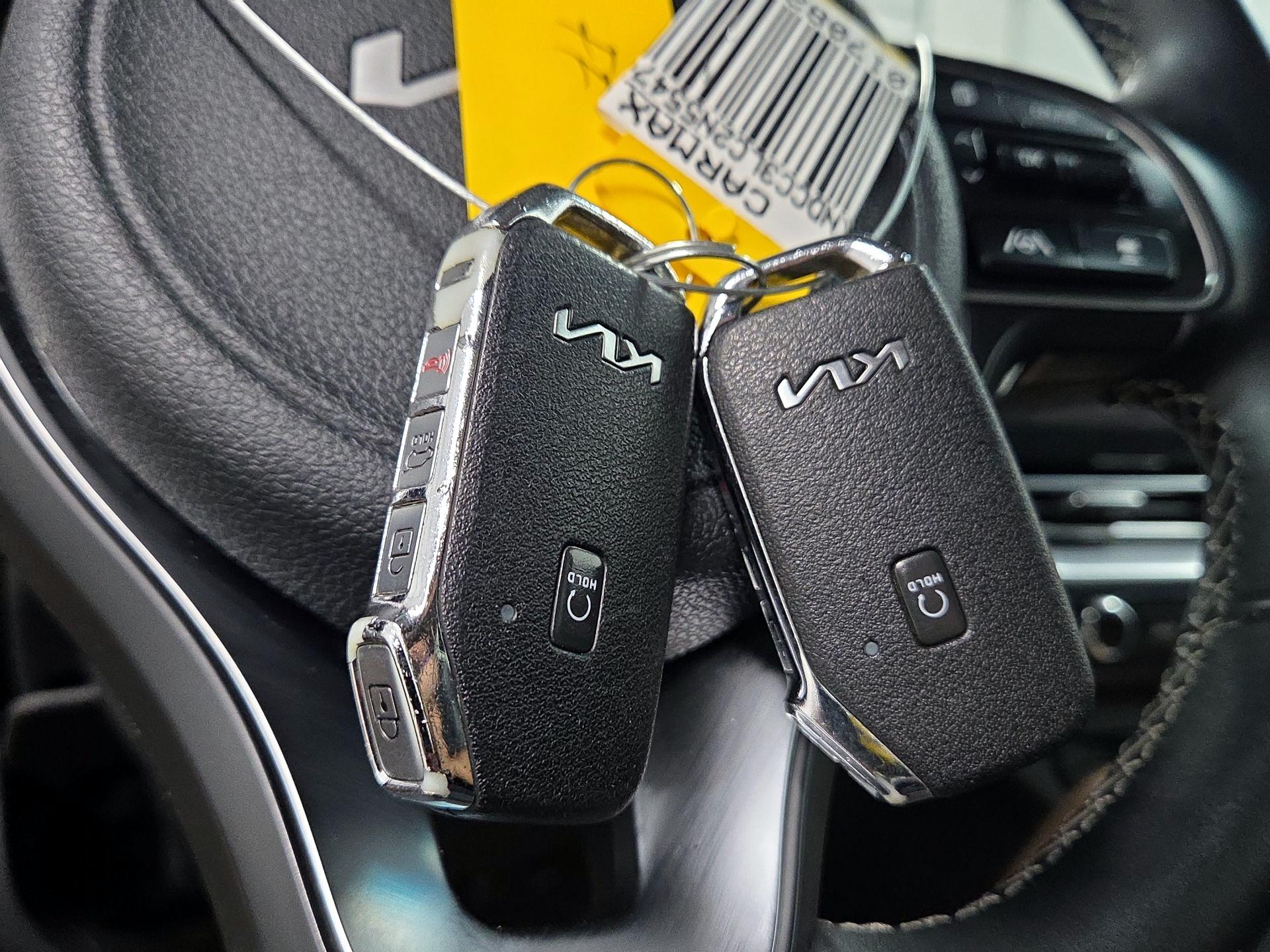 Thumbnail: 2022 Kia Niro - 18