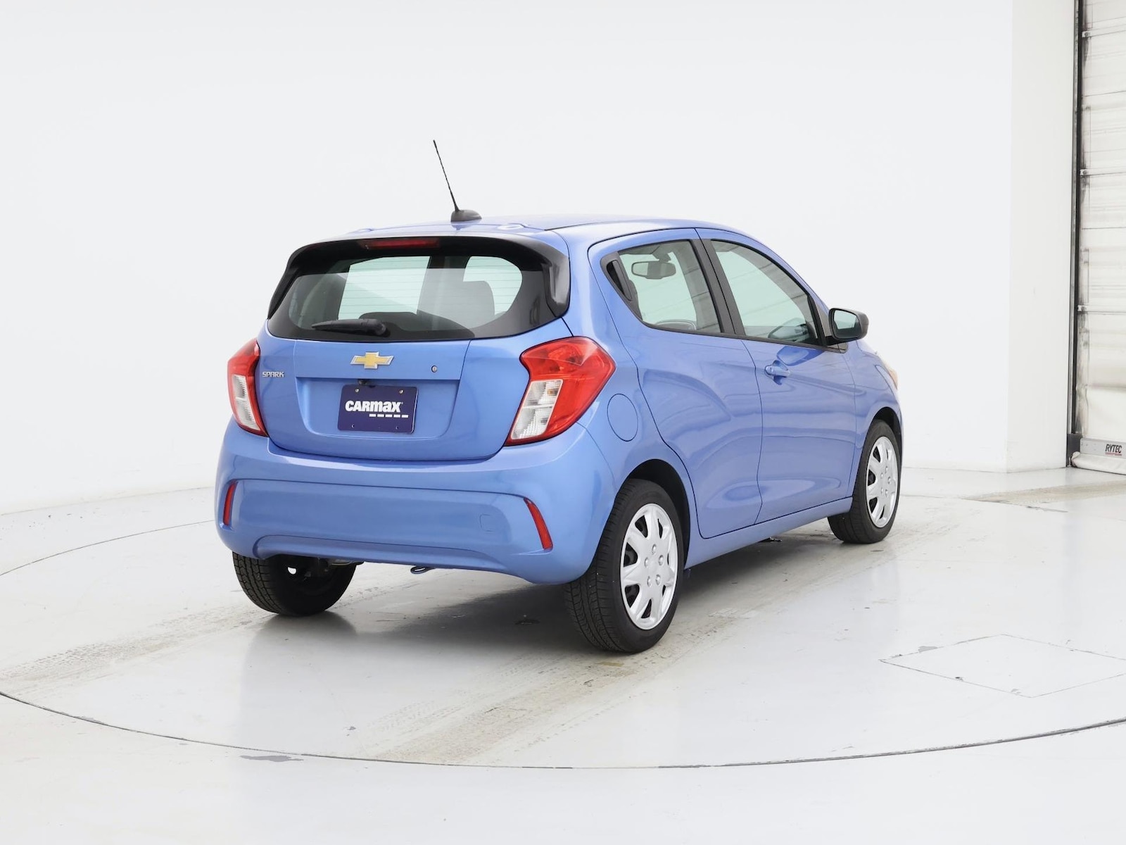 2018 Chevrolet Spark LS - Photo 9