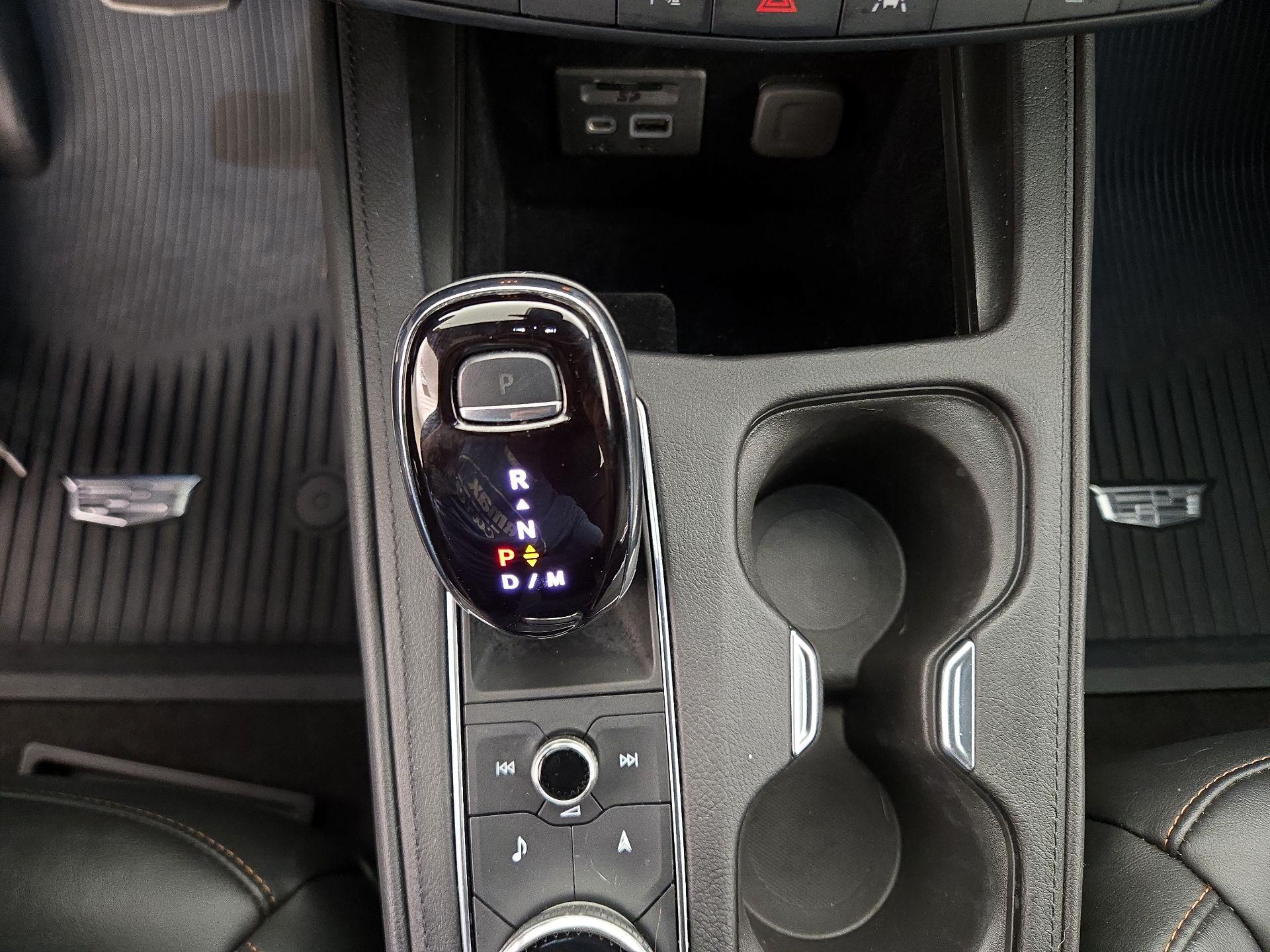 Thumbnail: 2023 Cadillac XT4 - 18