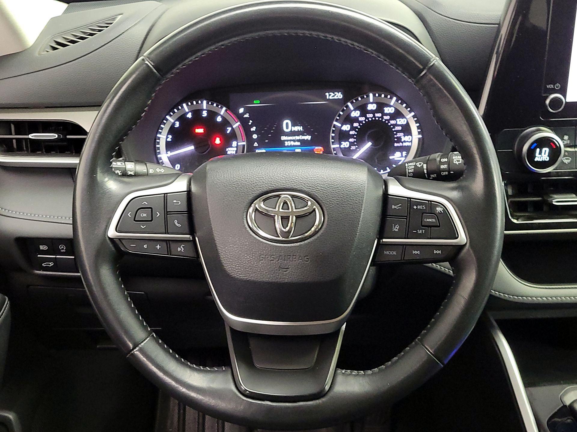 Thumbnail: 2024 Toyota Highlander - 10