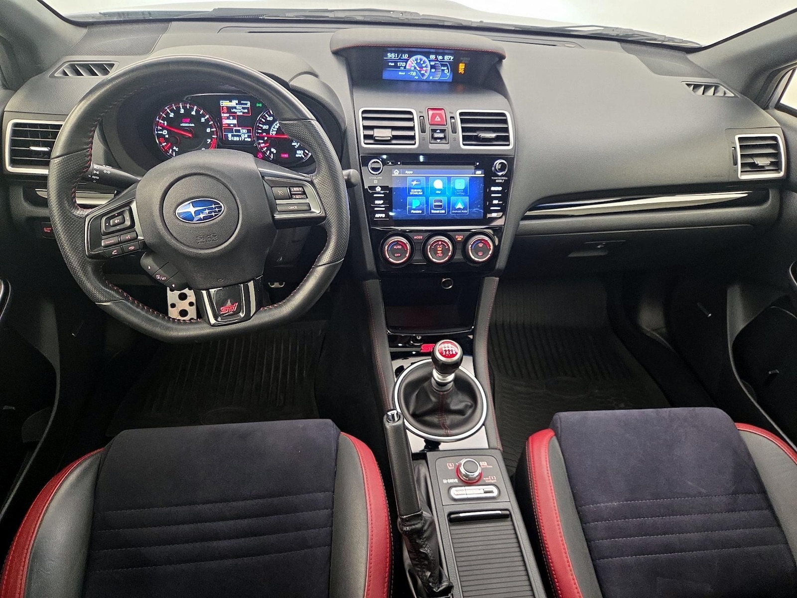 Apple CarPlay® & Android Auto™