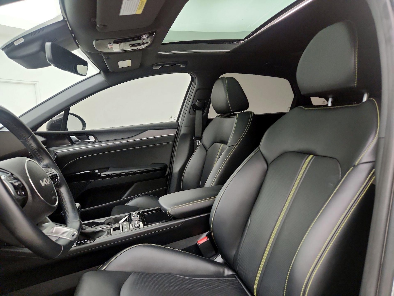 2025 Kia K5 GT - Photo 20