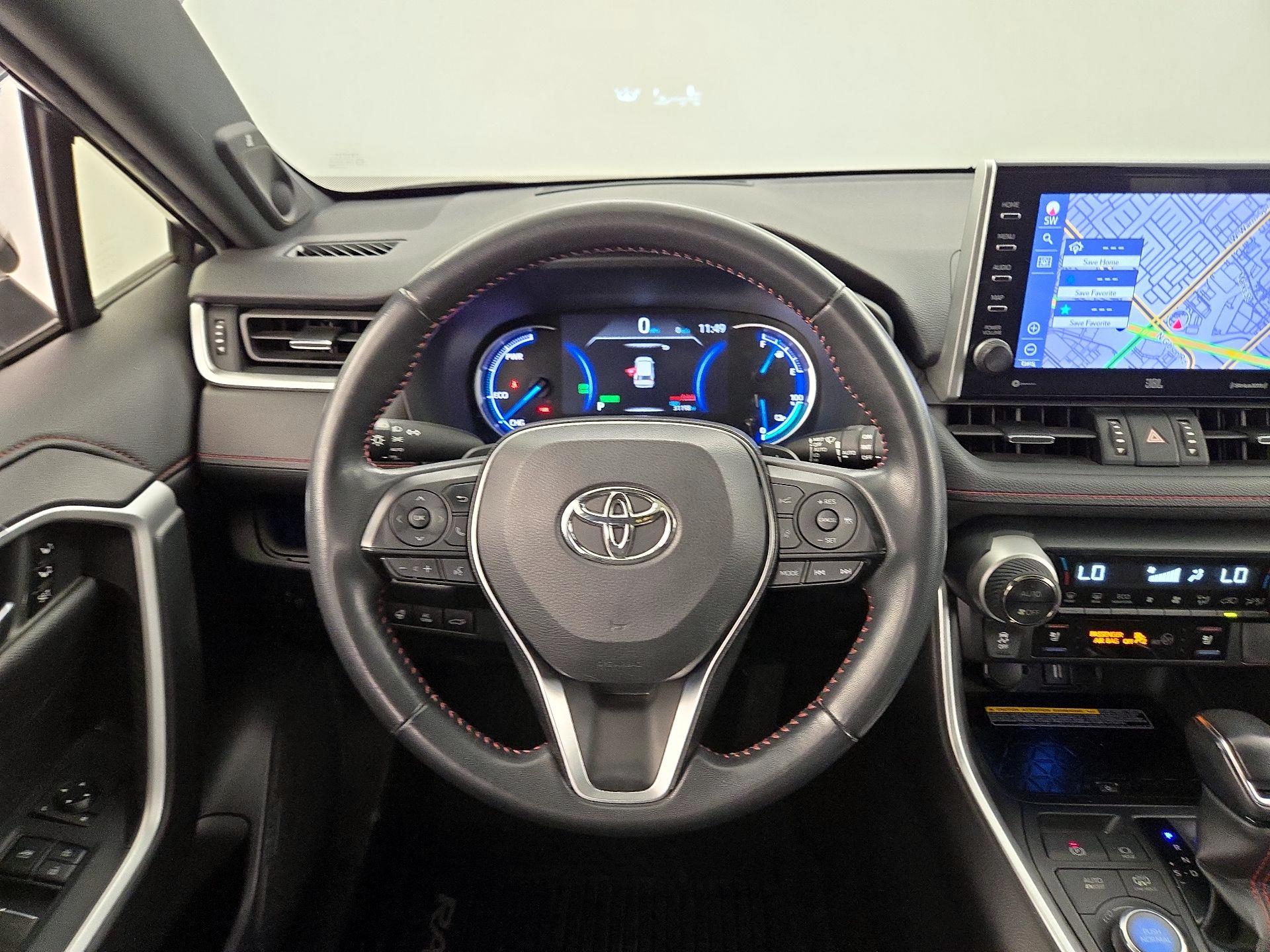 Thumbnail: 2021 Toyota RAV4 - 10