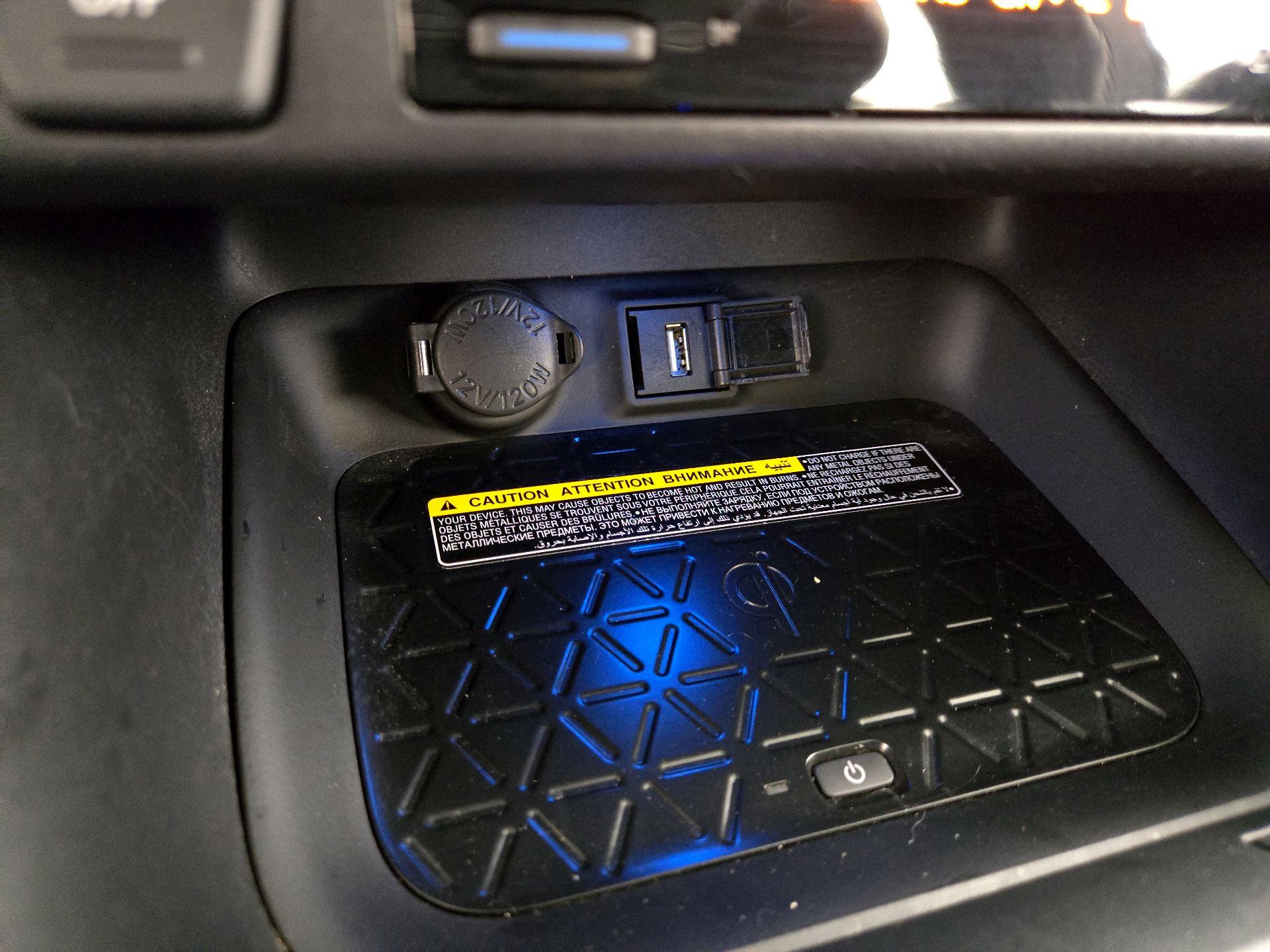 Thumbnail: 2021 Toyota RAV4 - 19