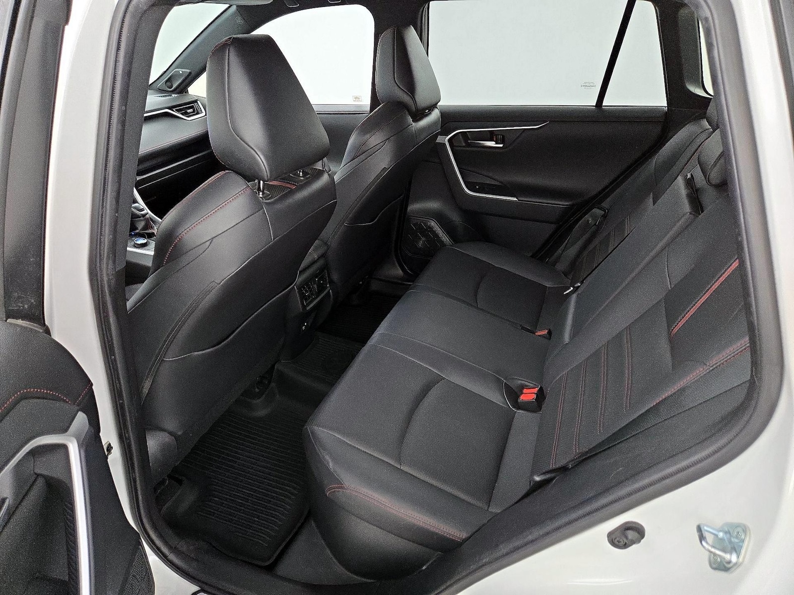 2021 Toyota RAV4 XSE - Photo 22