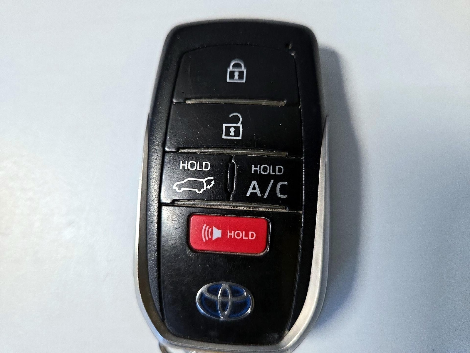 2021 Toyota RAV4 XSE - Photo 25