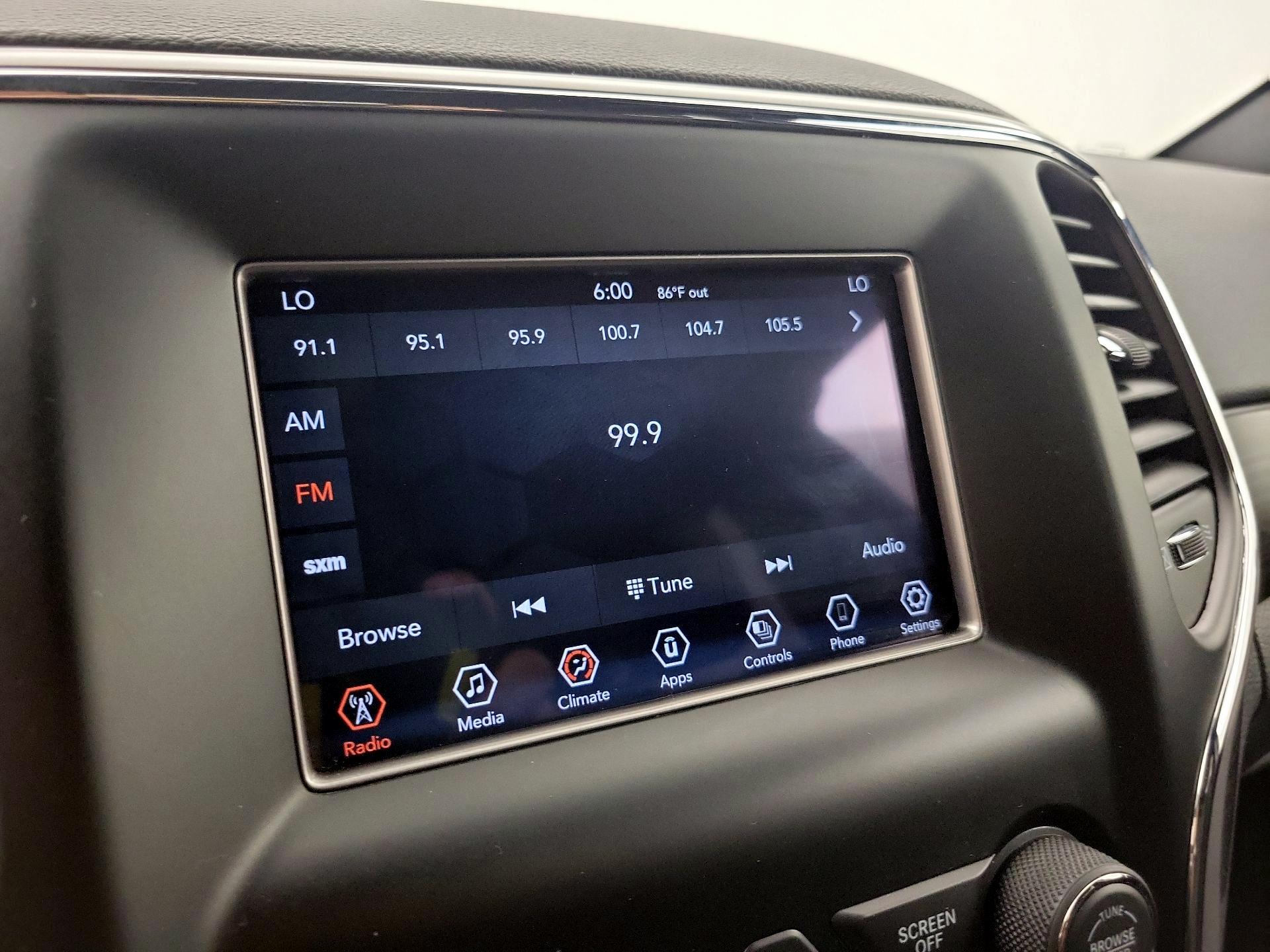 Thumbnail: 2021 Jeep Grand Cherokee - 15