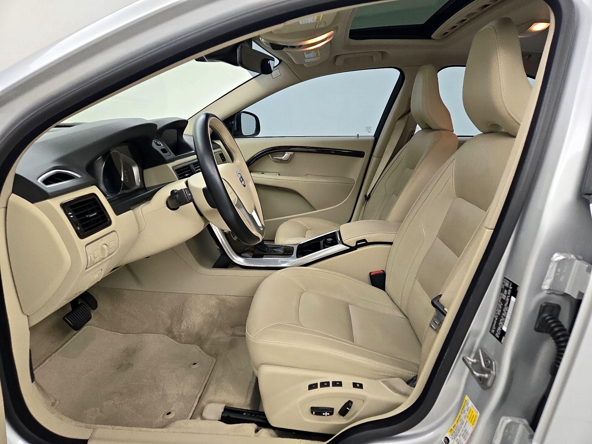 Thumbnail: 2015 Volvo S80 - 11