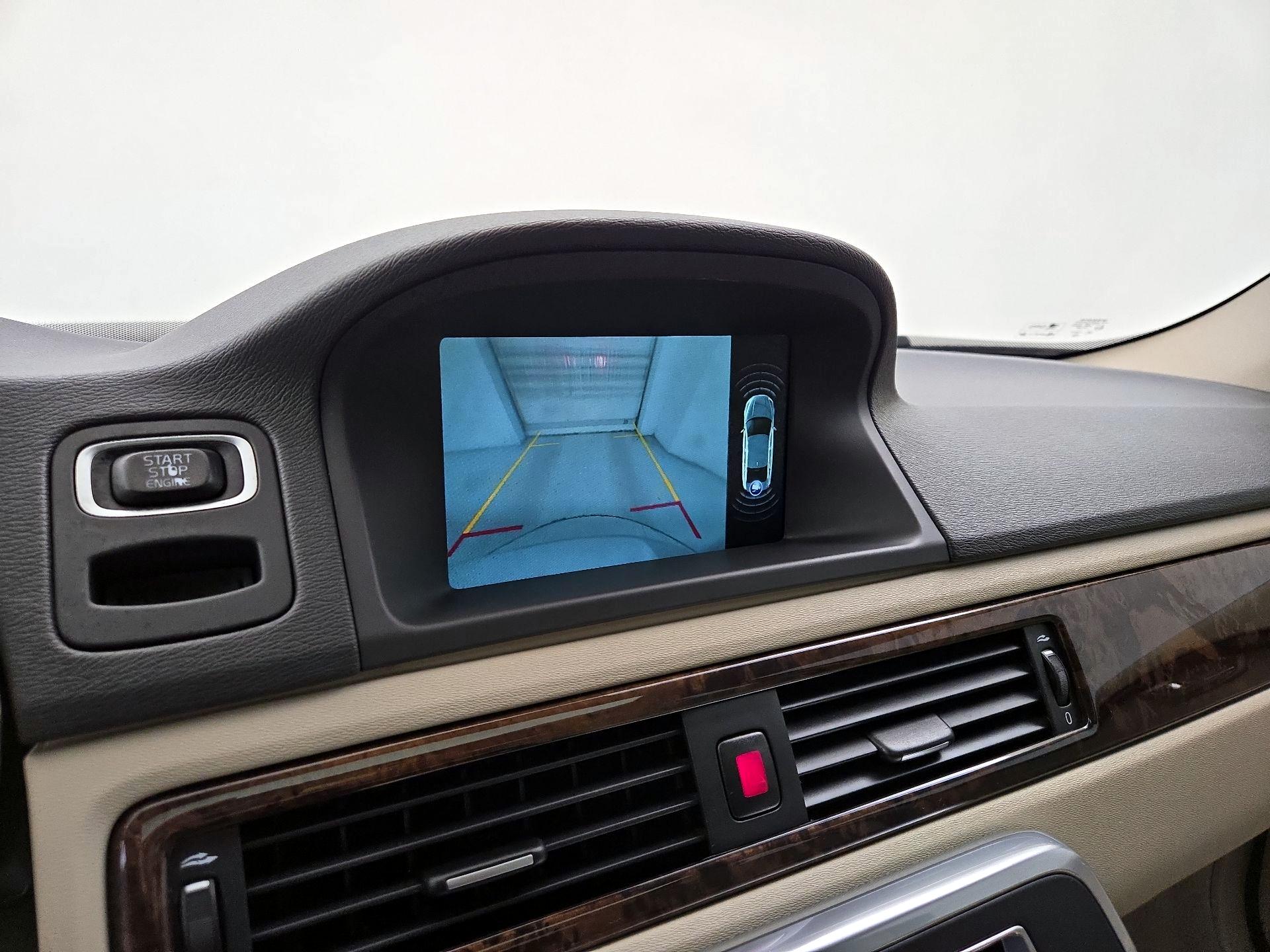 Thumbnail: 2015 Volvo S80 - 15