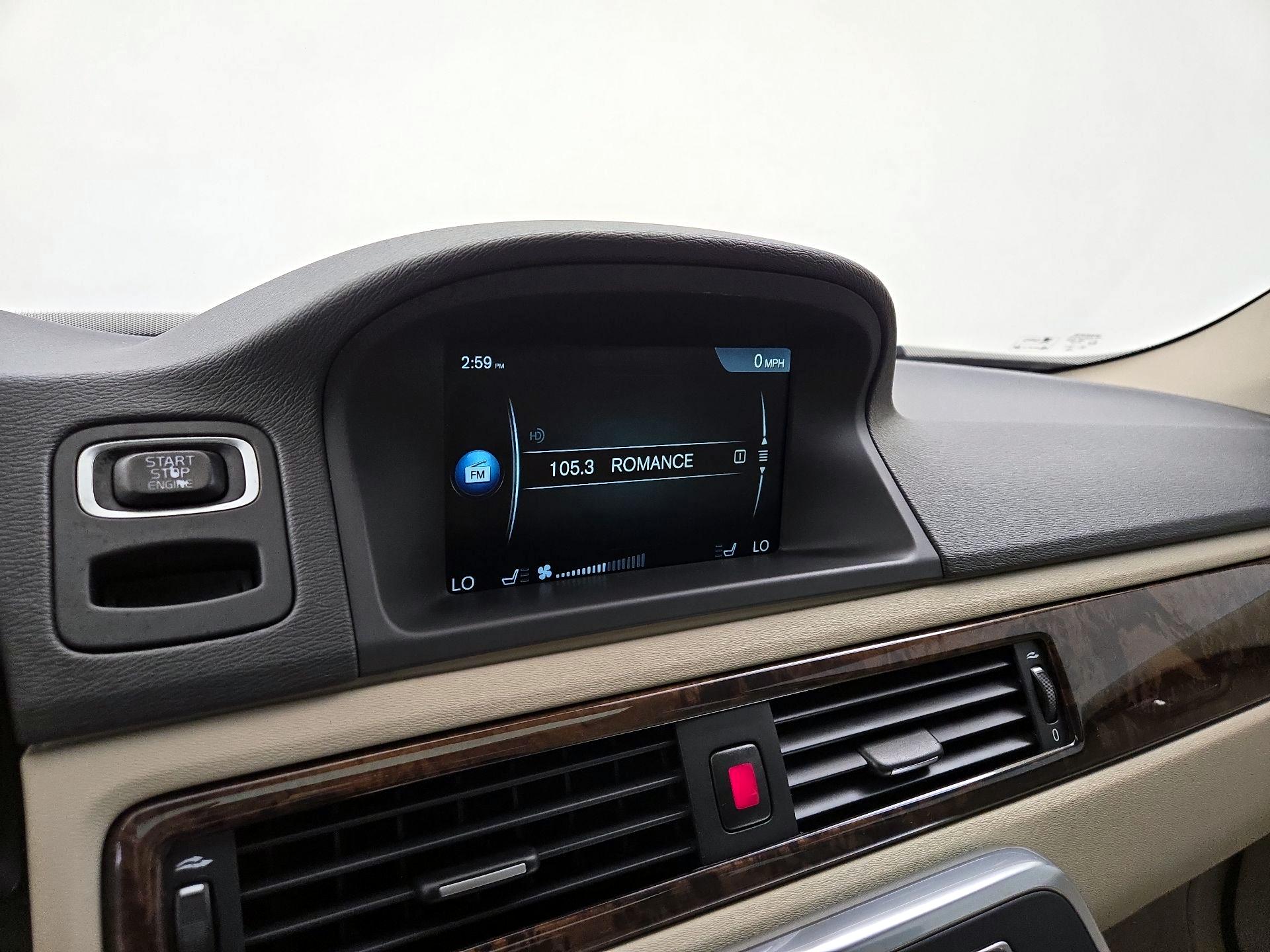 Thumbnail: 2015 Volvo S80 - 16