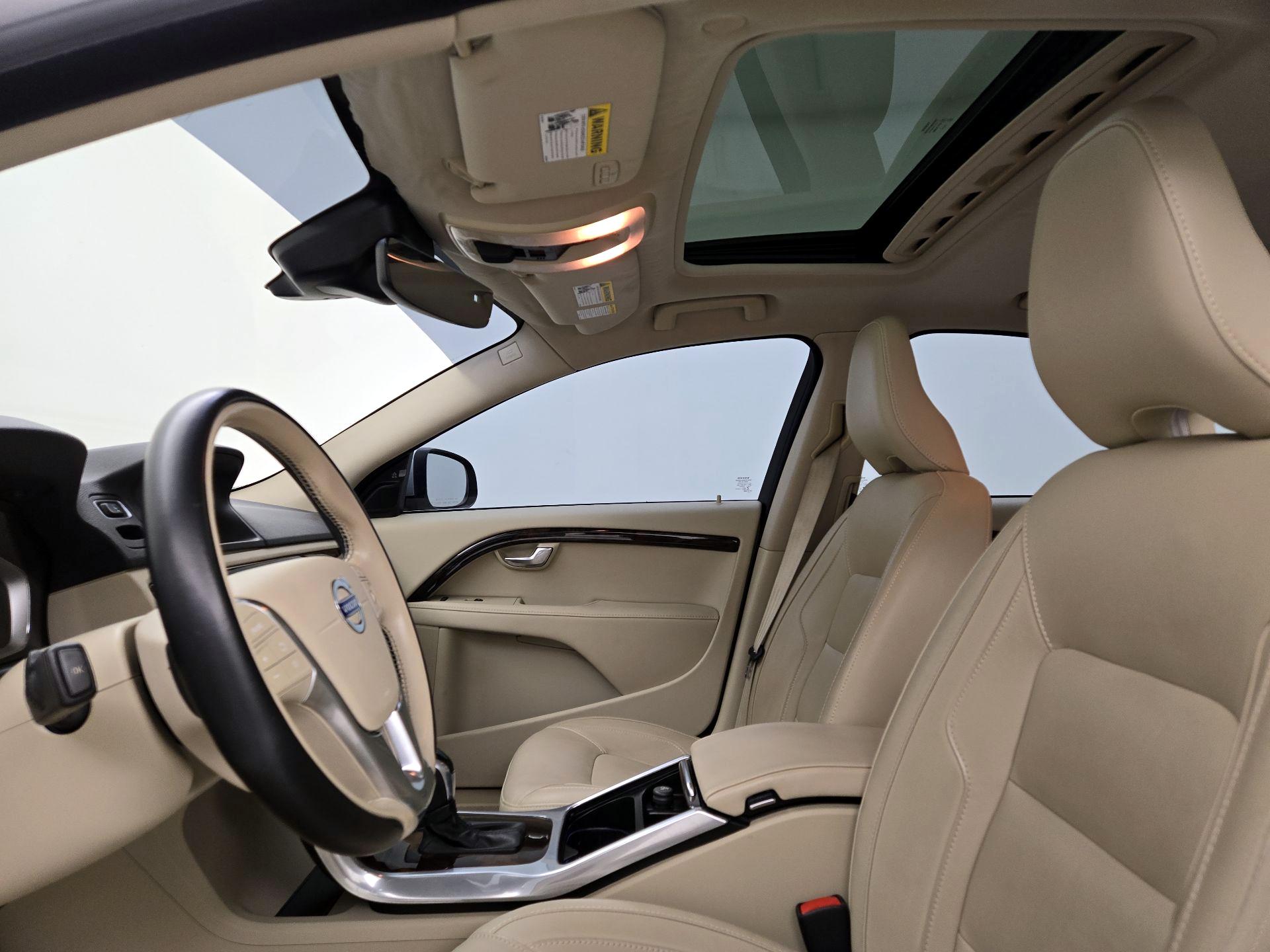 Thumbnail: 2015 Volvo S80 - 20