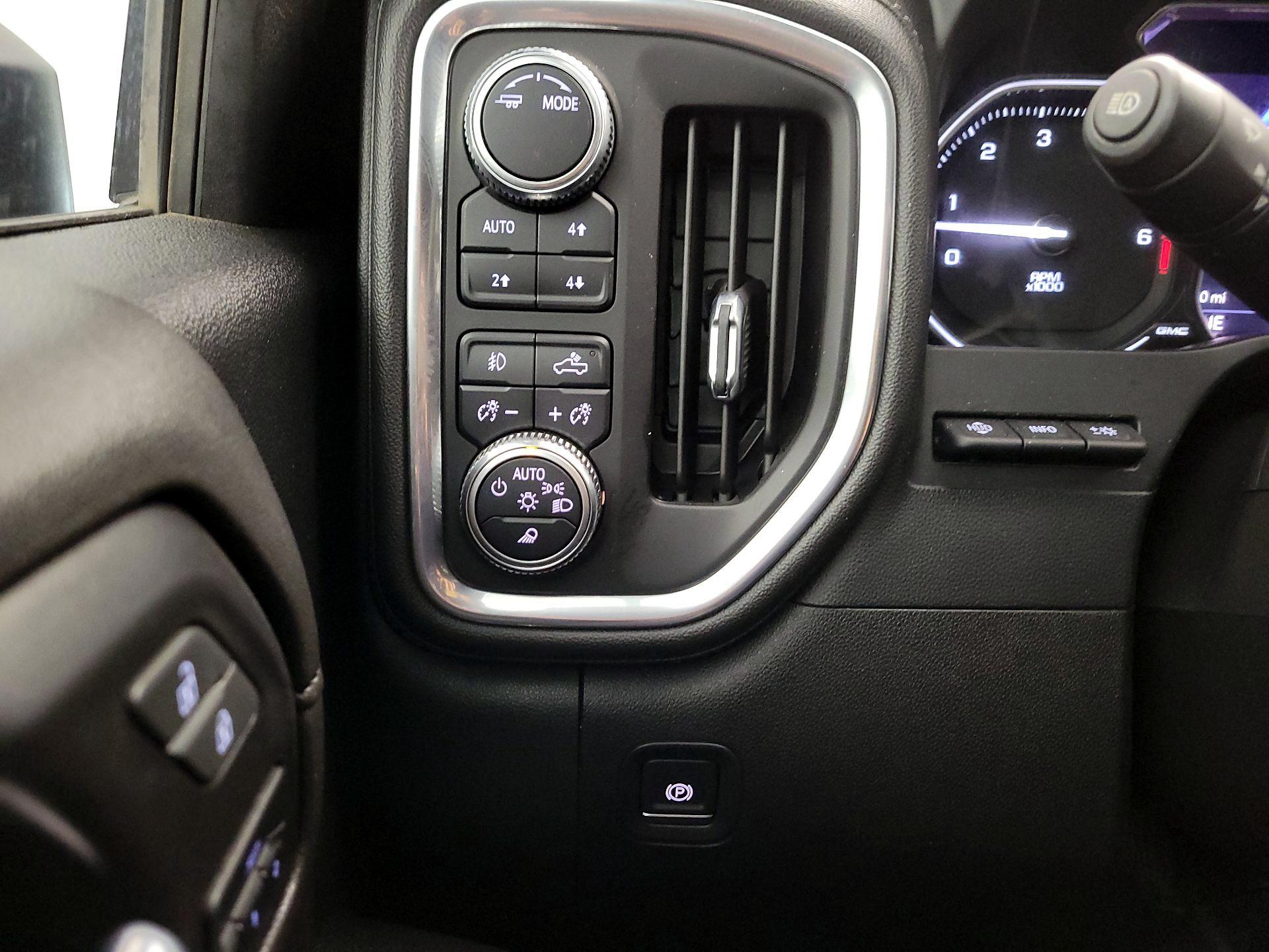 Thumbnail: 2022 GMC Sierra 2500 - 13