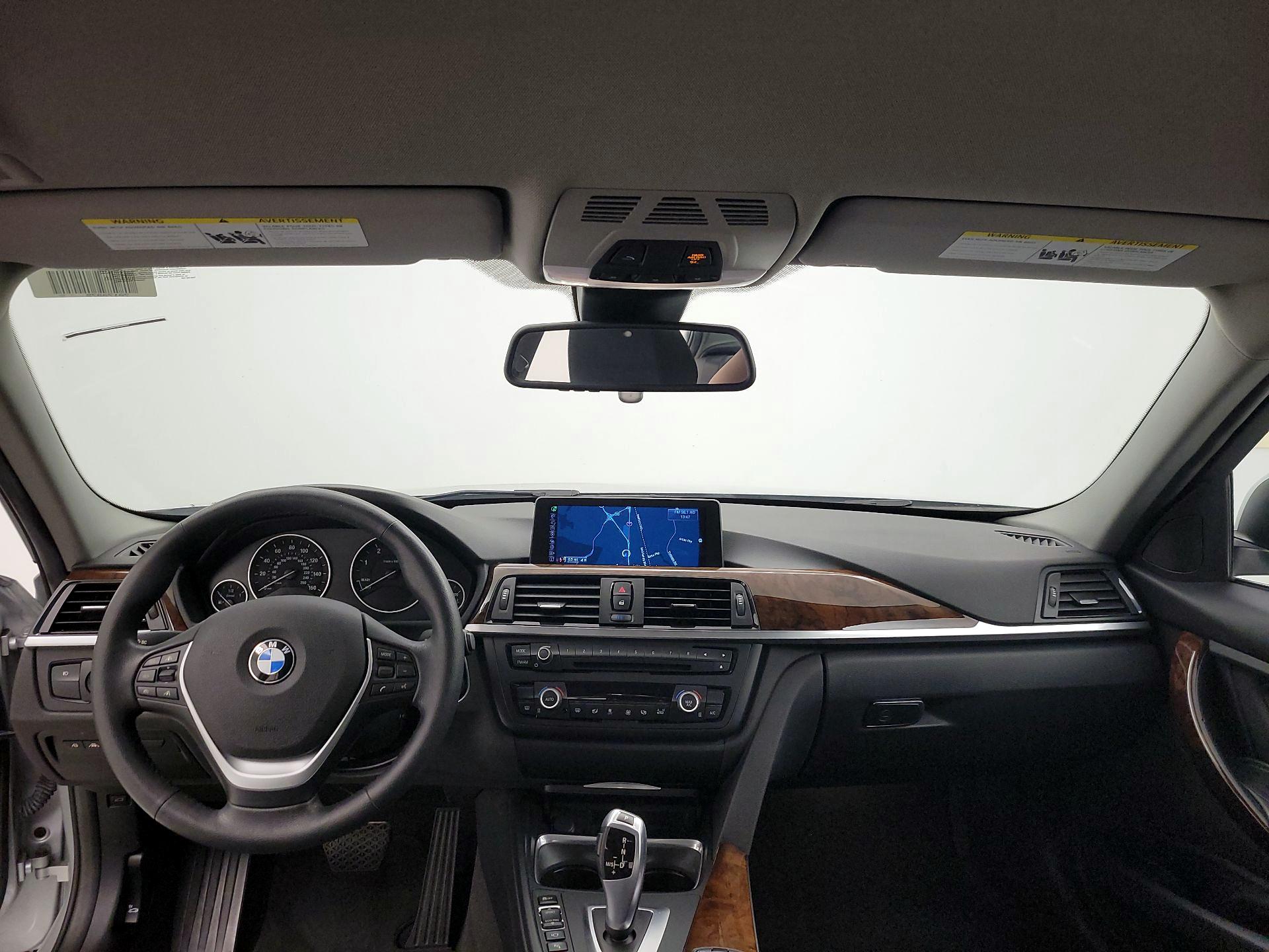 Thumbnail: 2015 BMW 3 Series - 9