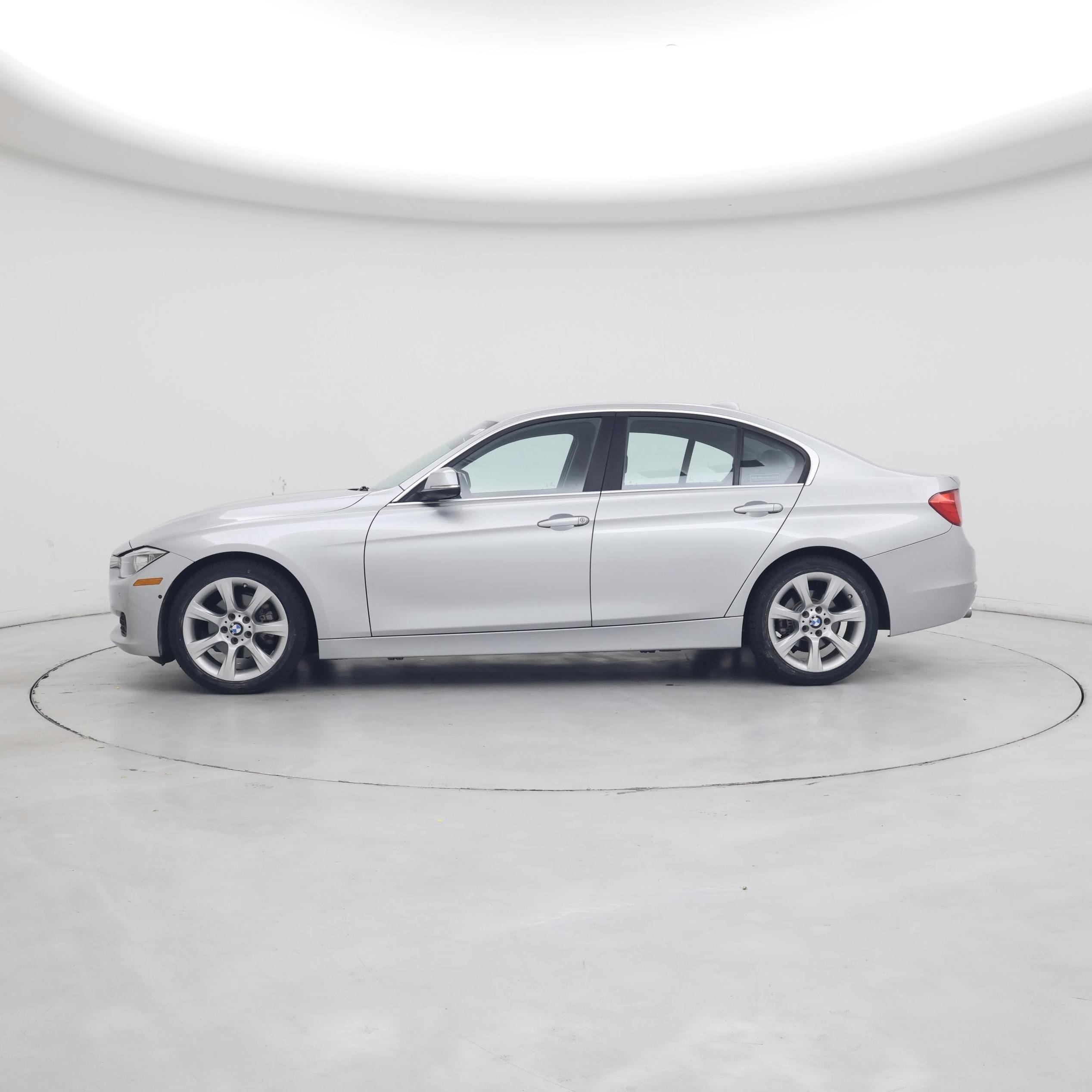 Thumbnail: 2015 BMW 3 Series - 3