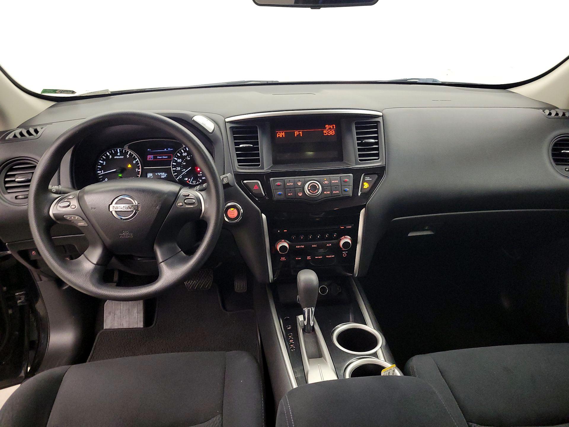 Thumbnail: 2015 Nissan Pathfinder - 11