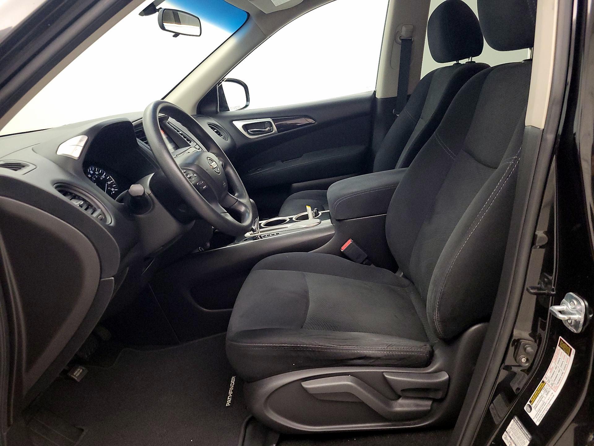 Thumbnail: 2015 Nissan Pathfinder - 12