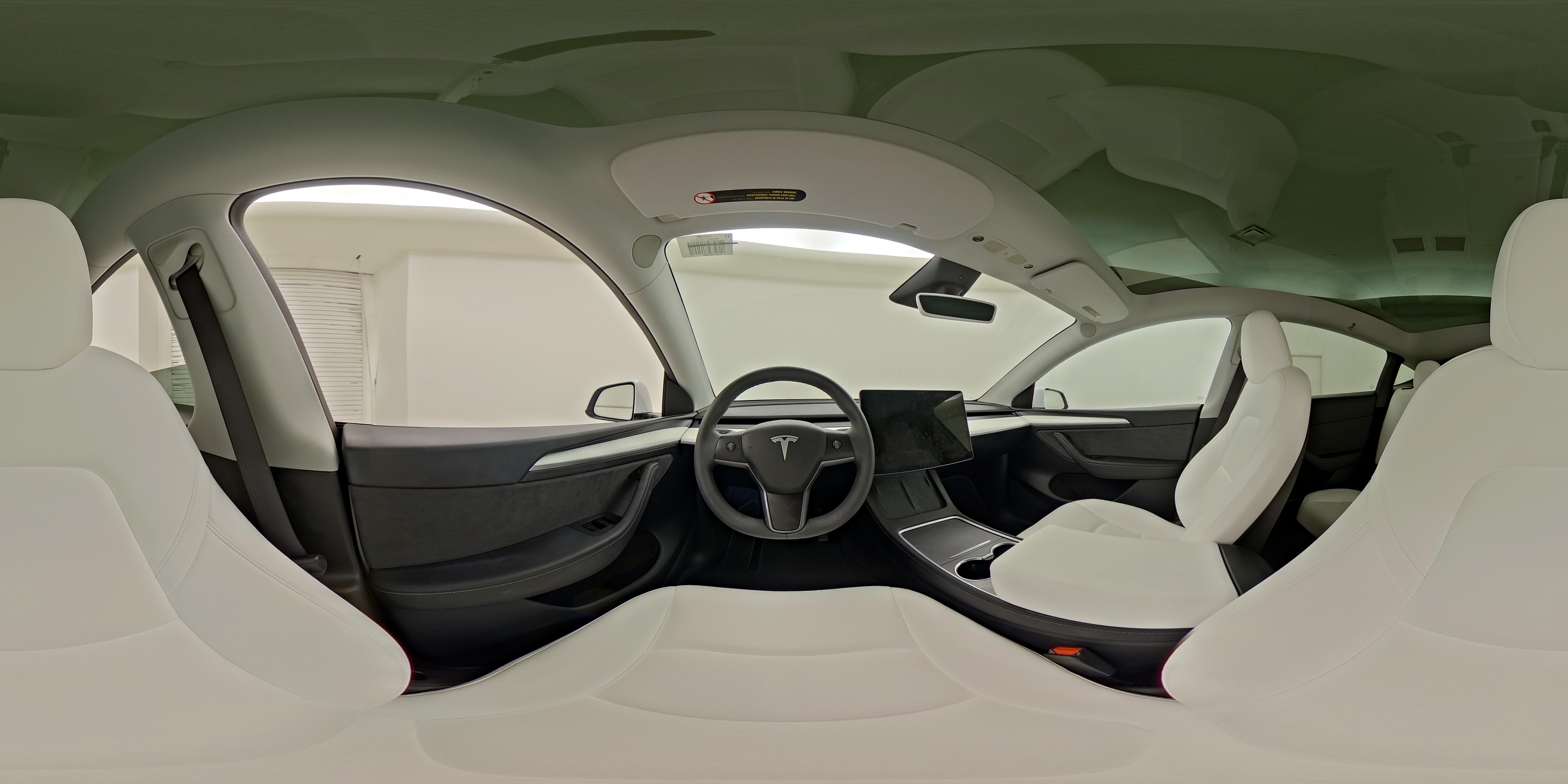 2025 Tesla Model Y Long Range - Photo 24