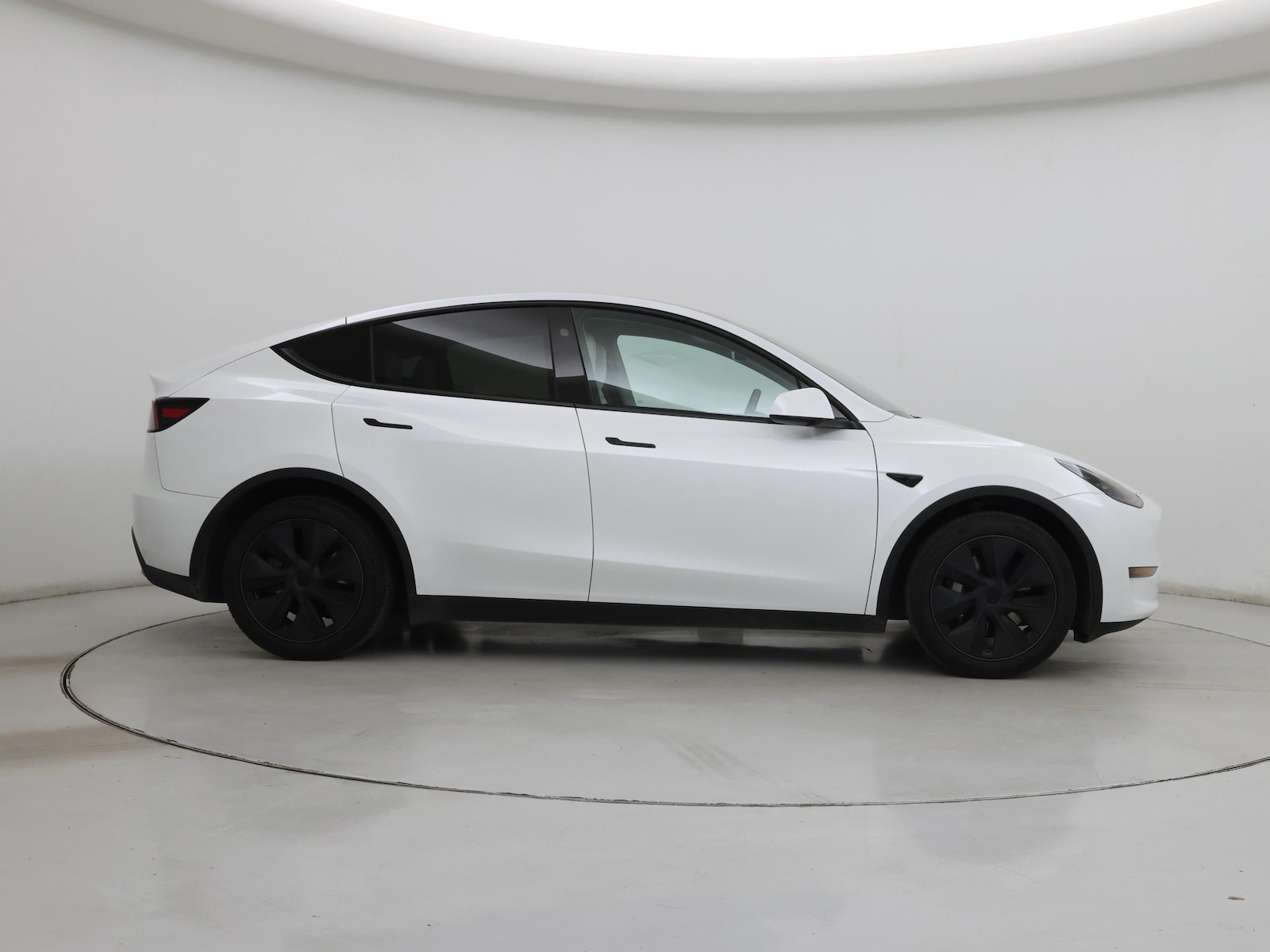 2025 Tesla Model Y Long Range - Photo 8
