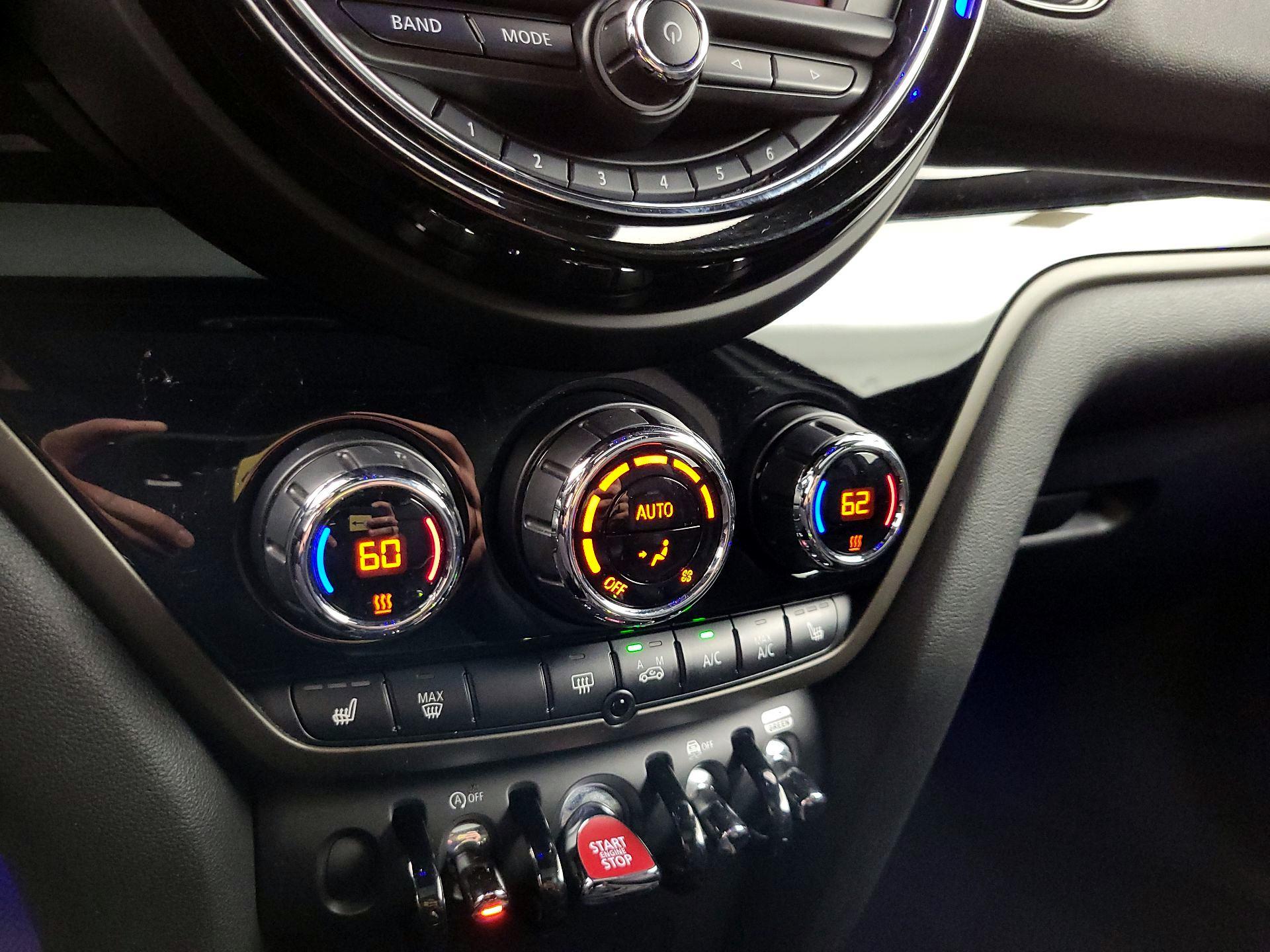 Thumbnail: 2019 MINI Cooper Countryman - 16