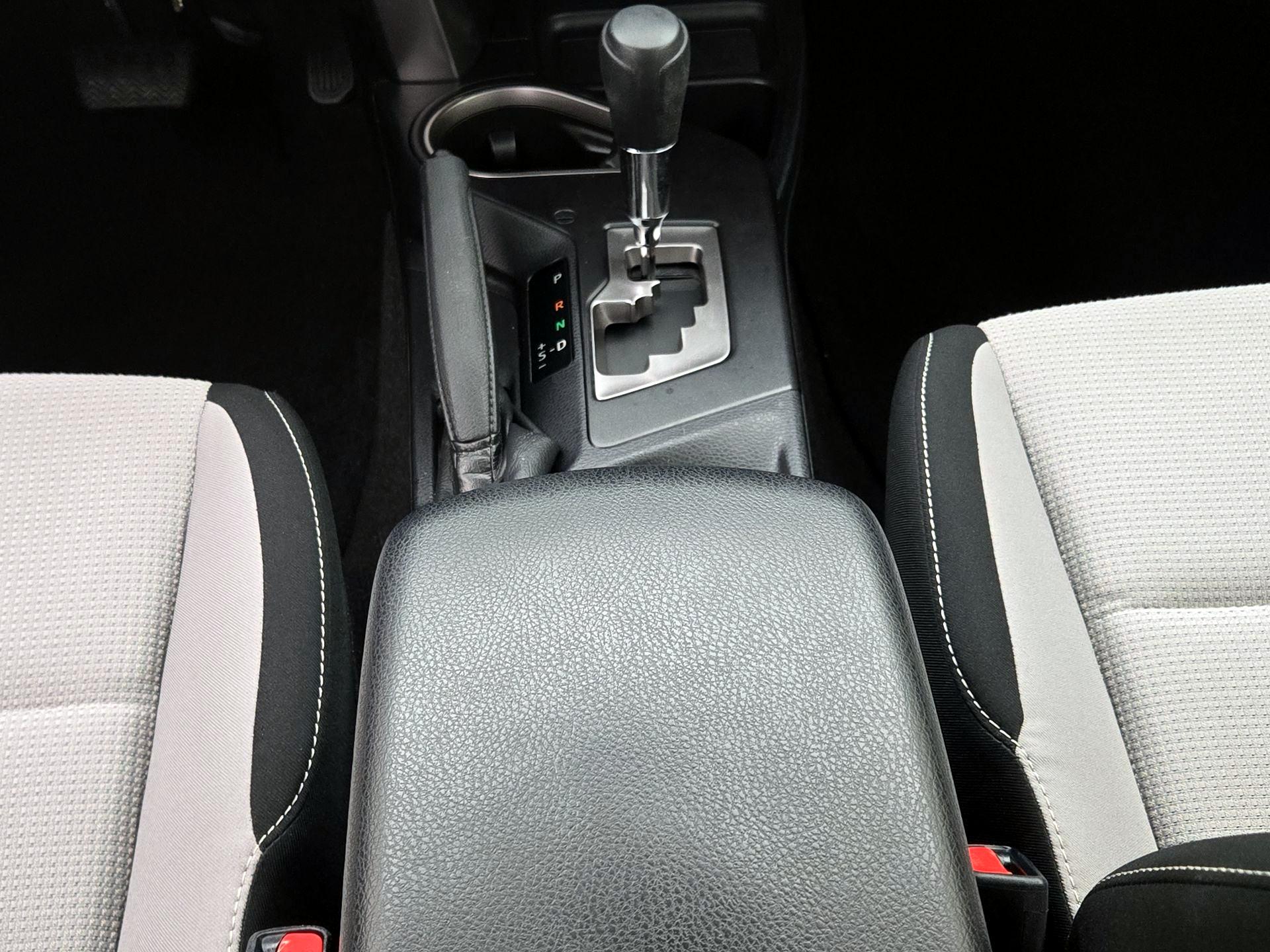 Thumbnail: 2016 Toyota RAV4 - 17