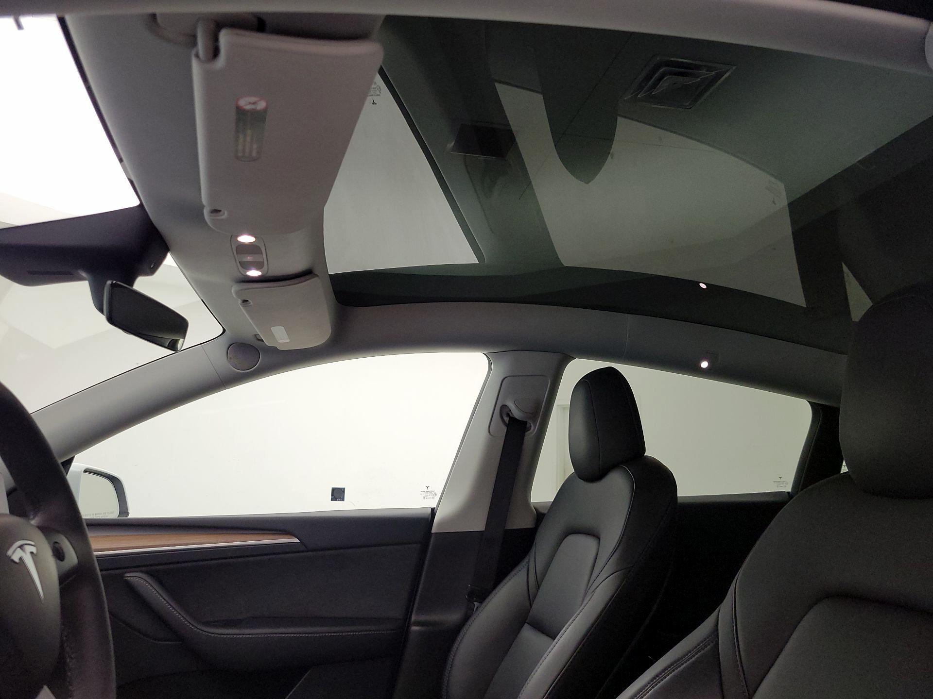 Thumbnail: 2022 Tesla Model Y - 18
