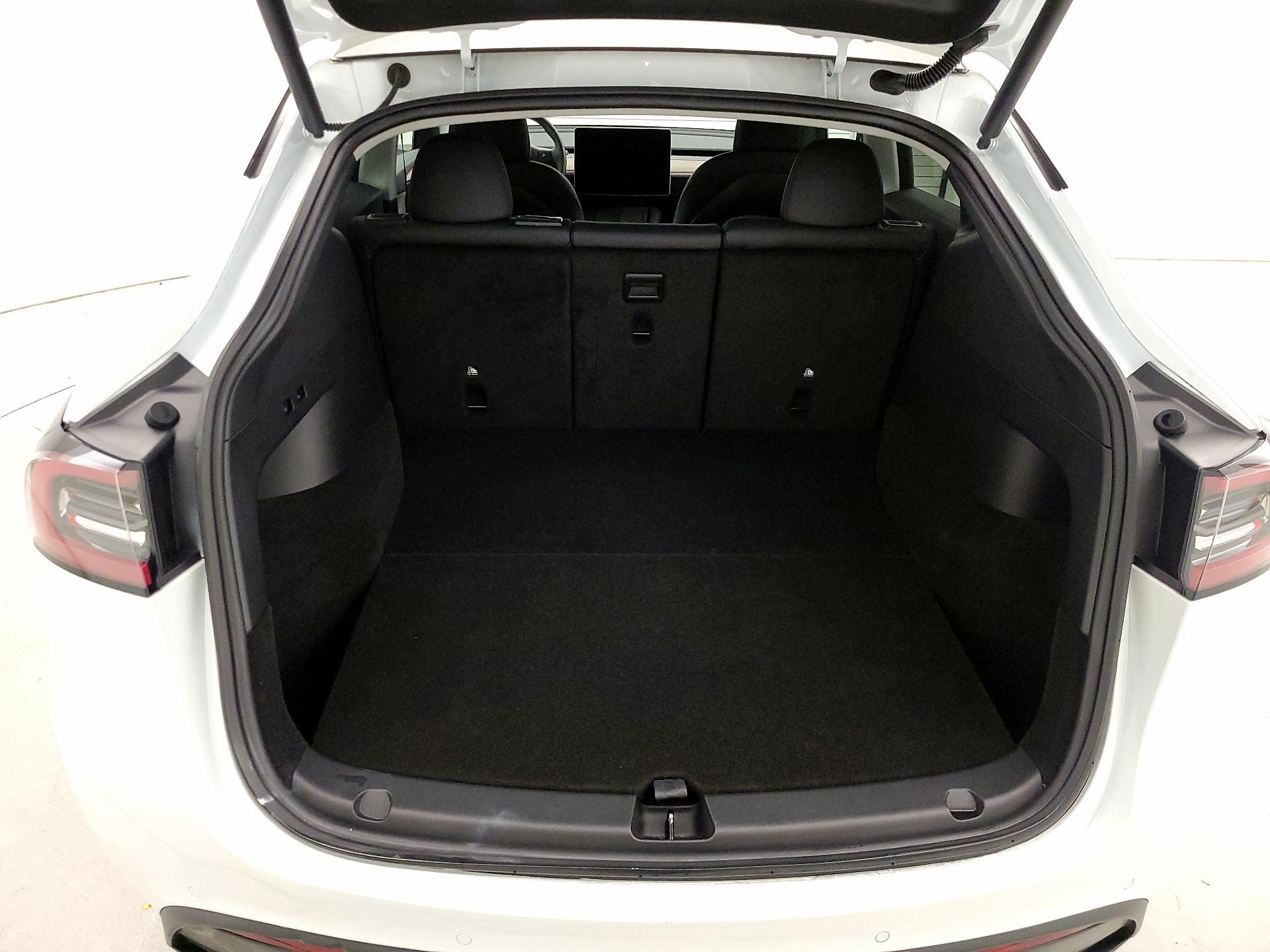Thumbnail: 2022 Tesla Model Y - 20