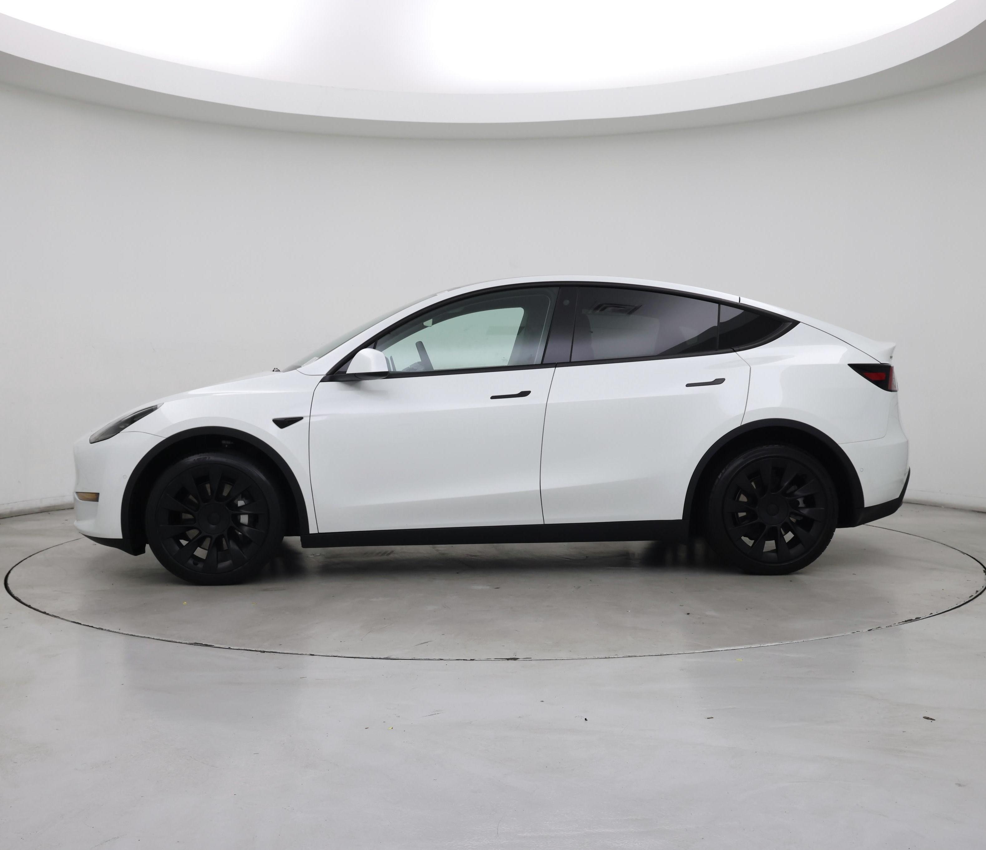 Thumbnail: 2022 Tesla Model Y - 3