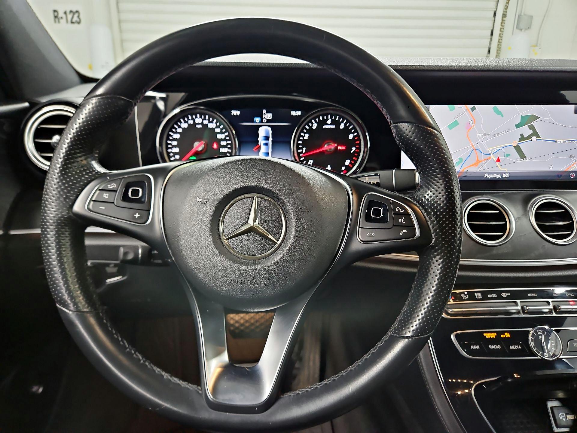 Thumbnail: 2017 Mercedes-Benz E-Class - 10