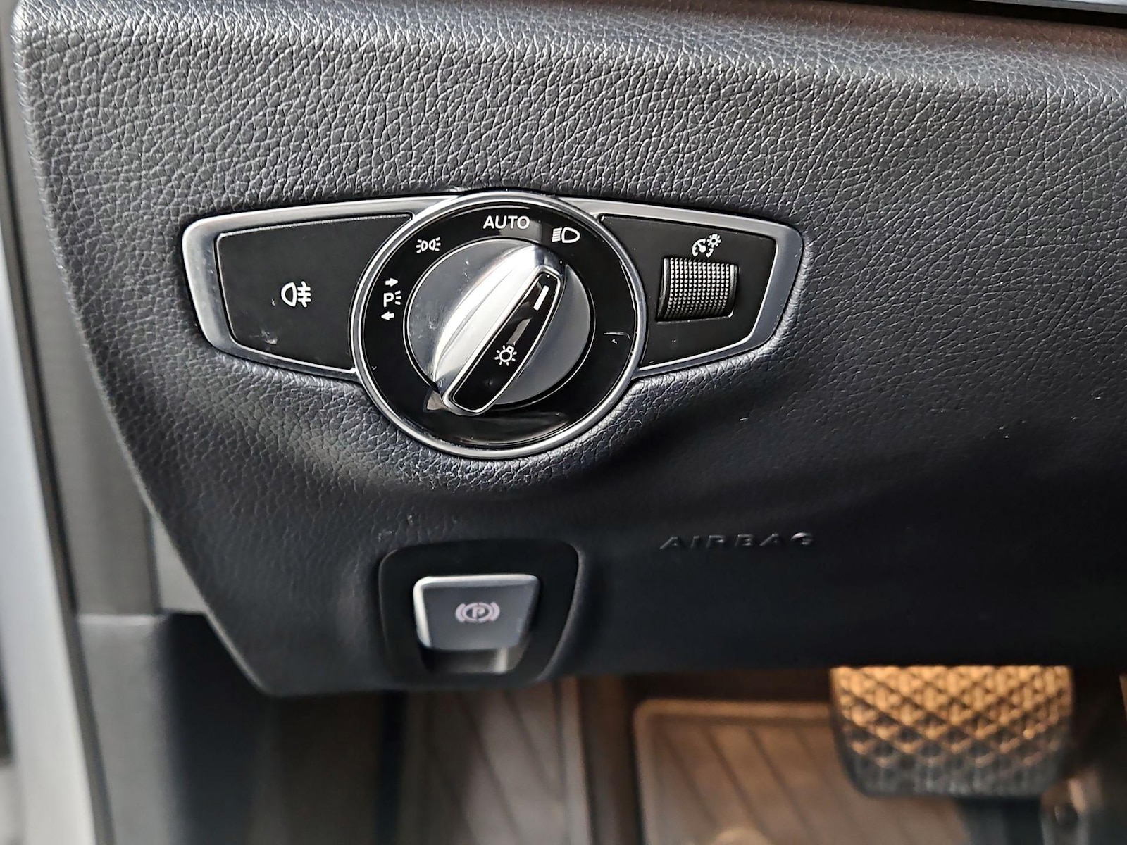 2017 Mercedes-Benz E-Class E300 - Photo 14