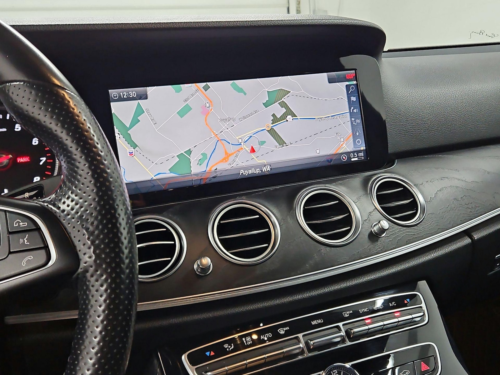 2017 Mercedes-Benz E-Class E300 - Photo 15