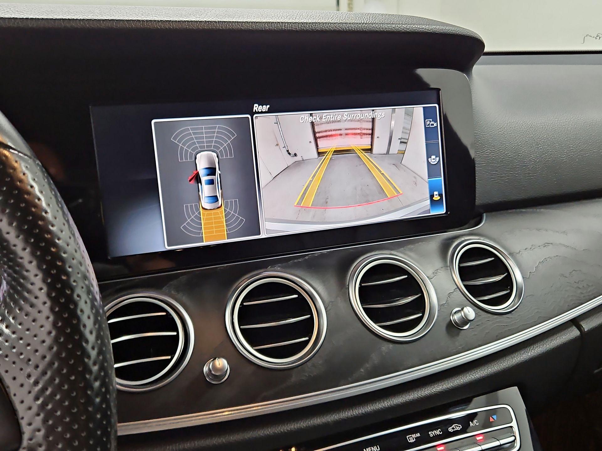 Thumbnail: 2017 Mercedes-Benz E-Class - 15