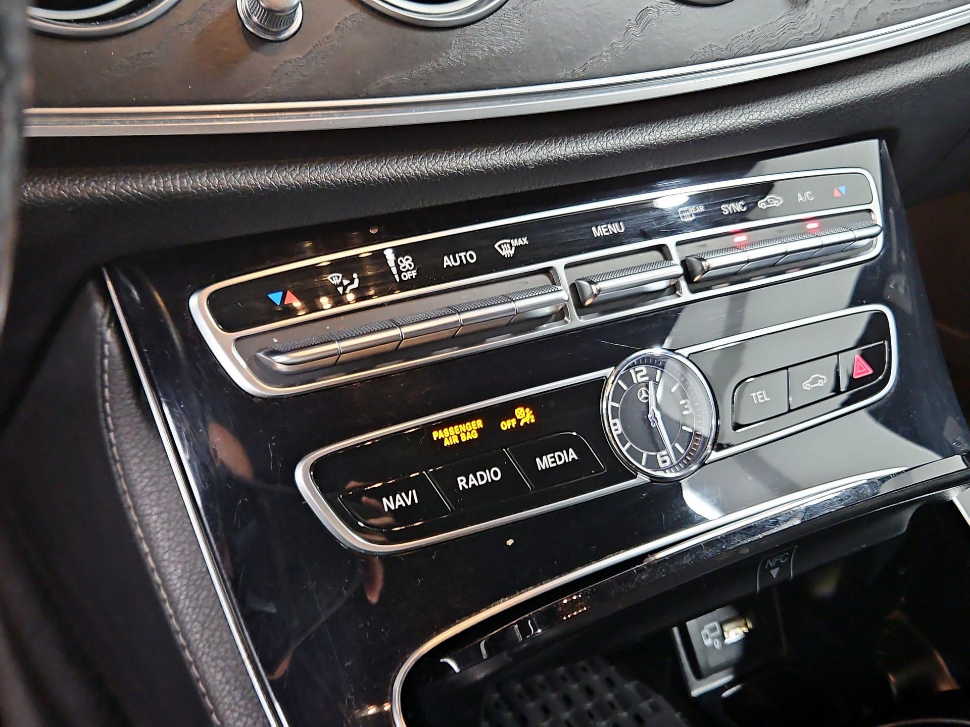 Thumbnail: 2017 Mercedes-Benz E-Class - 17