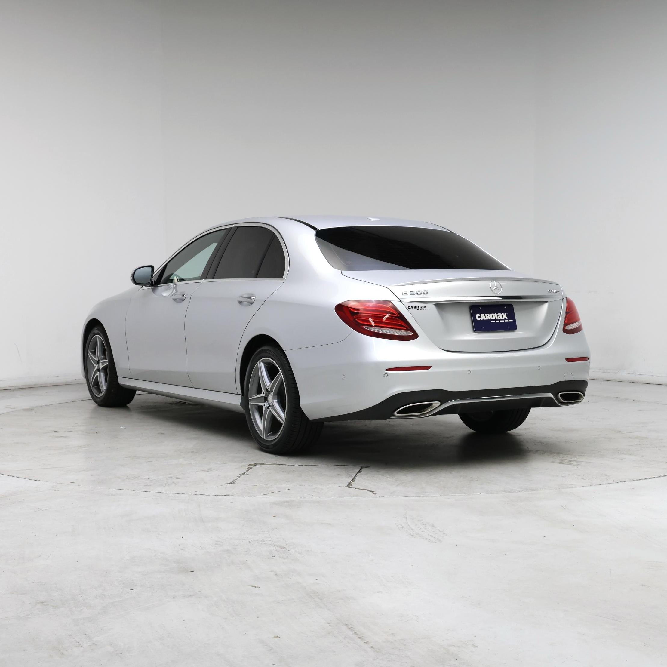 Thumbnail: 2017 Mercedes-Benz E-Class - 2