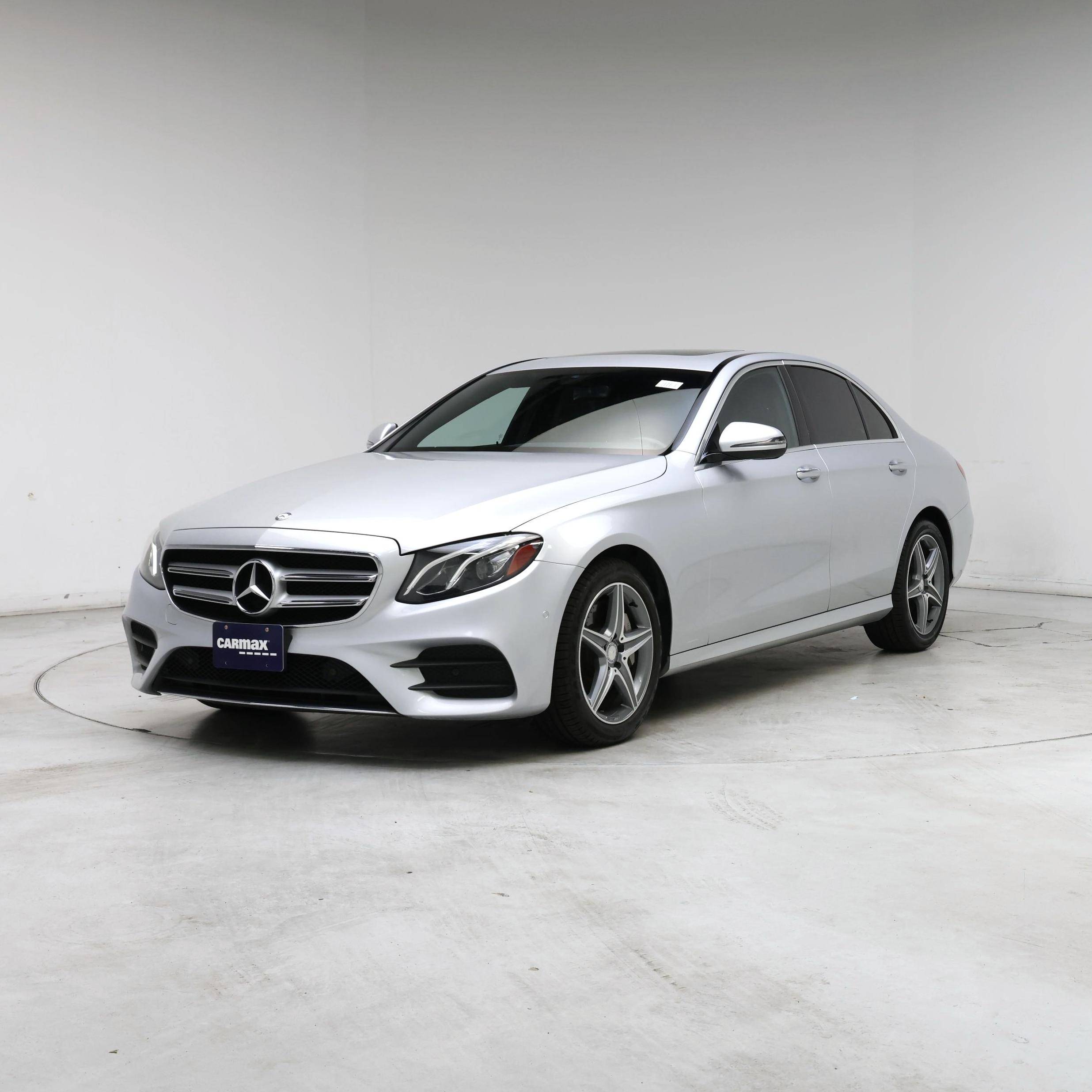 Thumbnail: 2017 Mercedes-Benz E-Class - 4