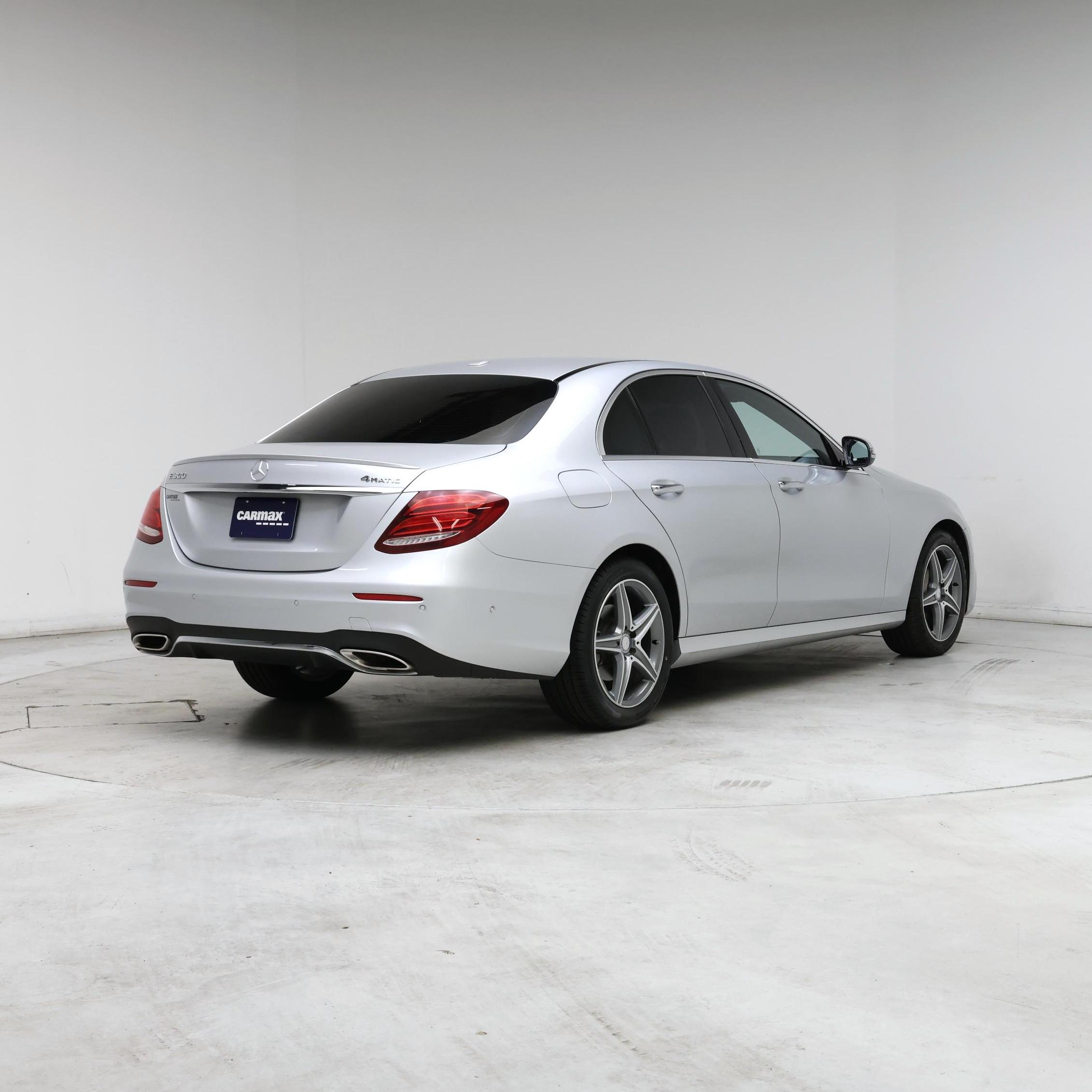 Thumbnail: 2017 Mercedes-Benz E-Class - 8